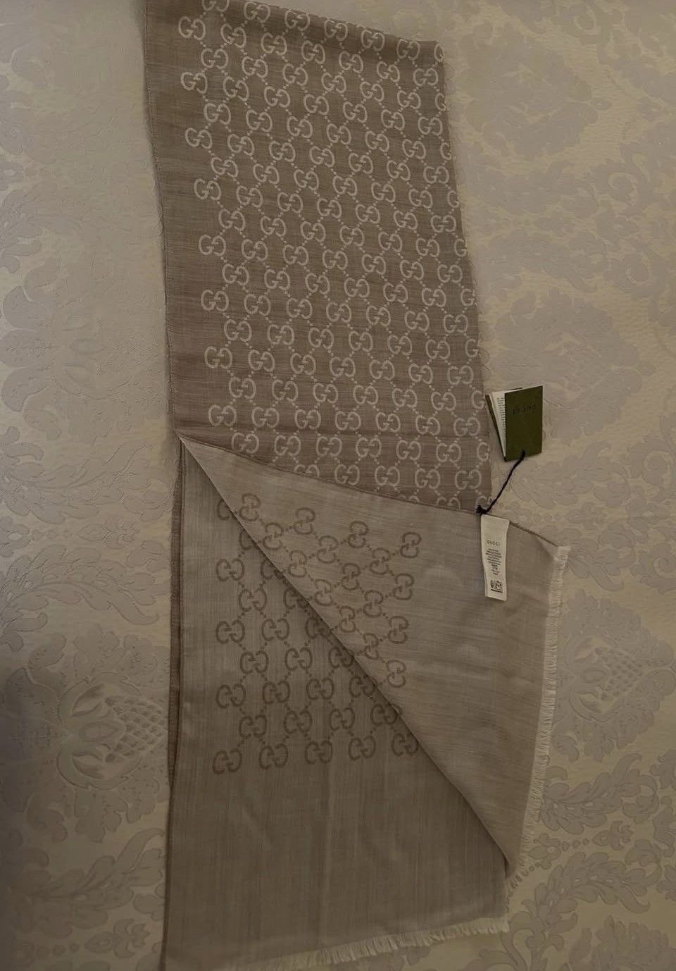 Gucci Gucci Silk and Wool Shawl / Wrap / Scarf Size ONE SIZE - 1 Thumbnail