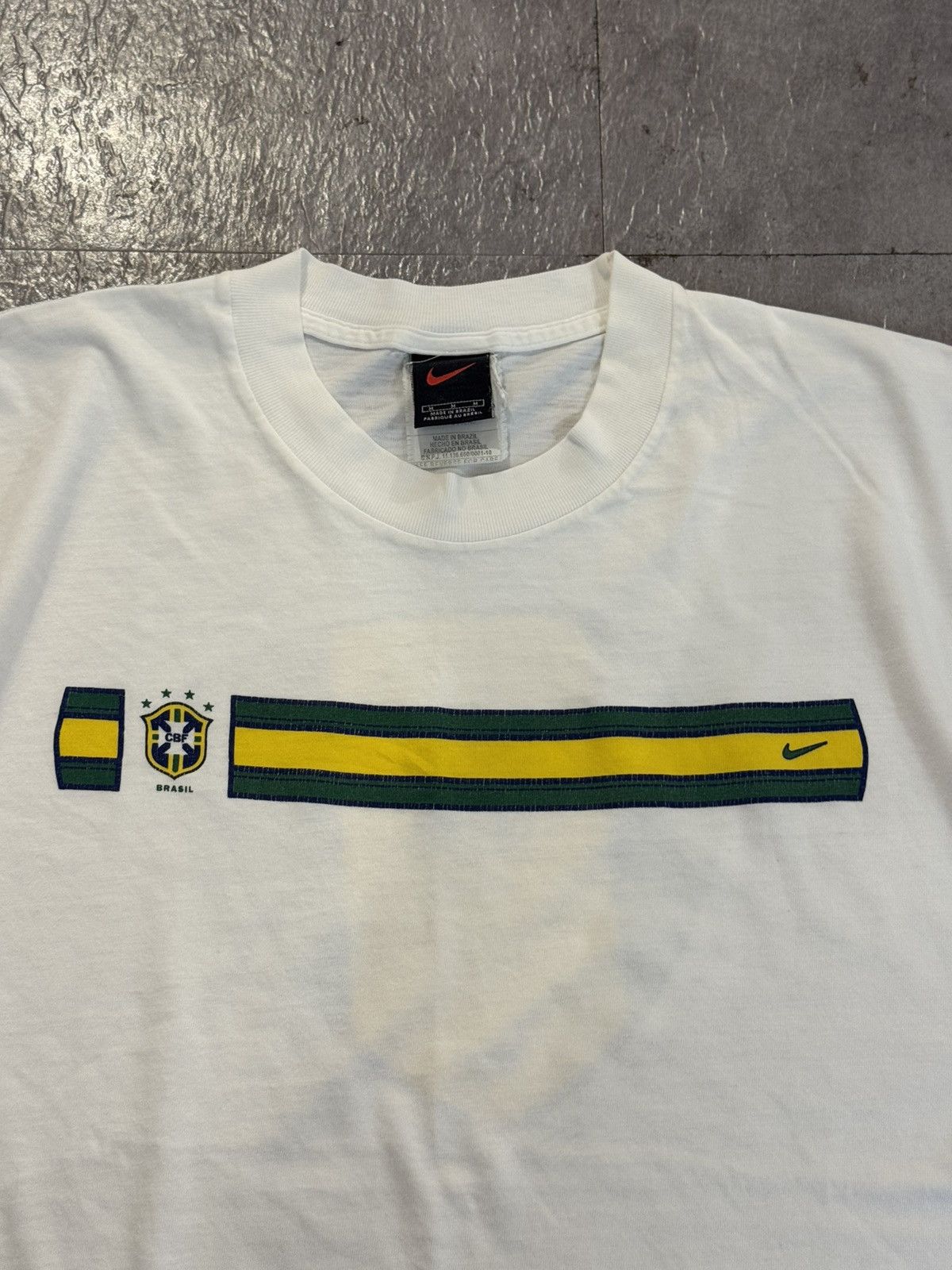 Nike Vintage Brazil 🇧🇷 90's T-shirt Size US M / EU 48-50 / 2 - 4 Thumbnail