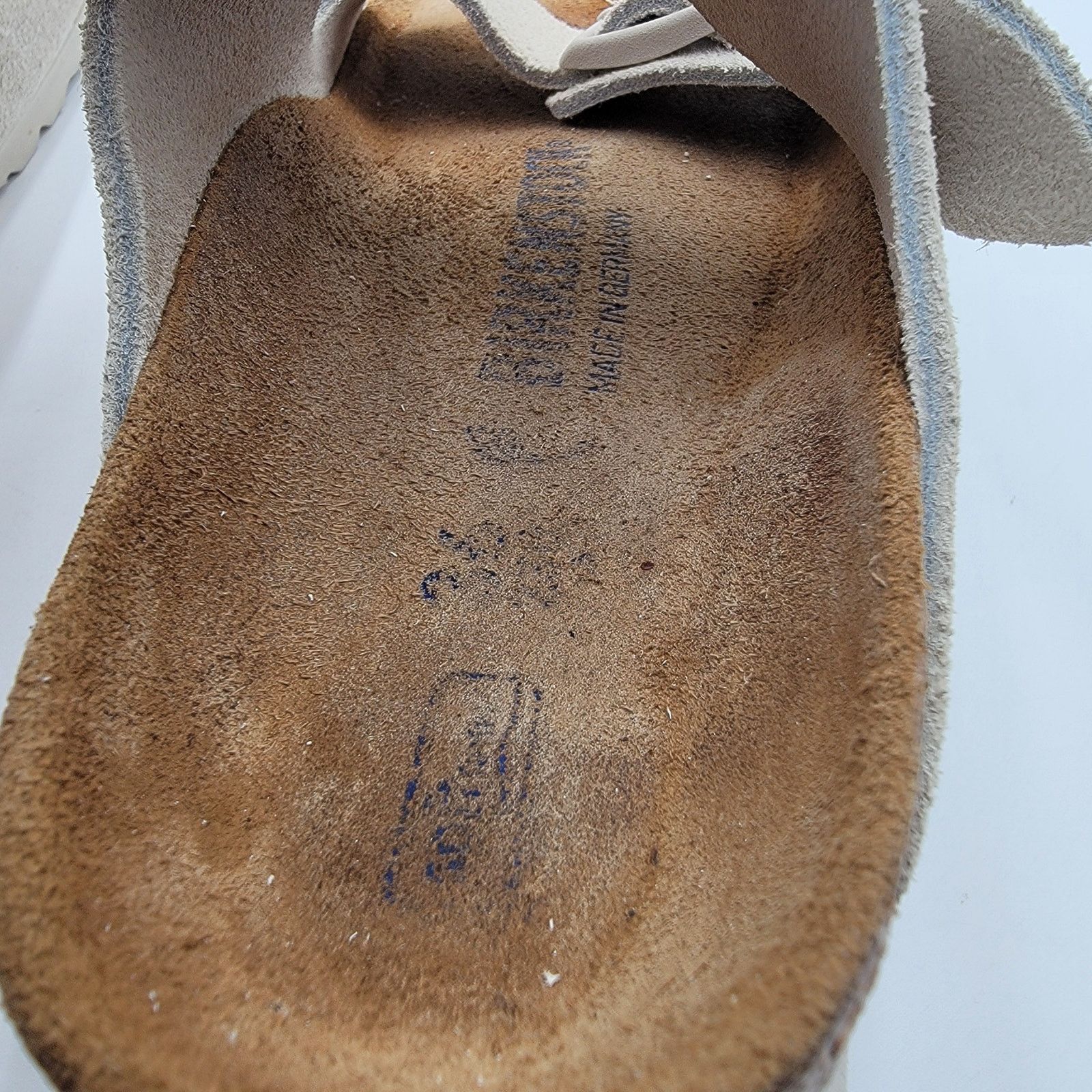 Birkenstock Birkenstock Arizona BS White Wmn Sz 5 1024952 Narrow Fit Size US 5 / IT 35 - 8 Thumbnail