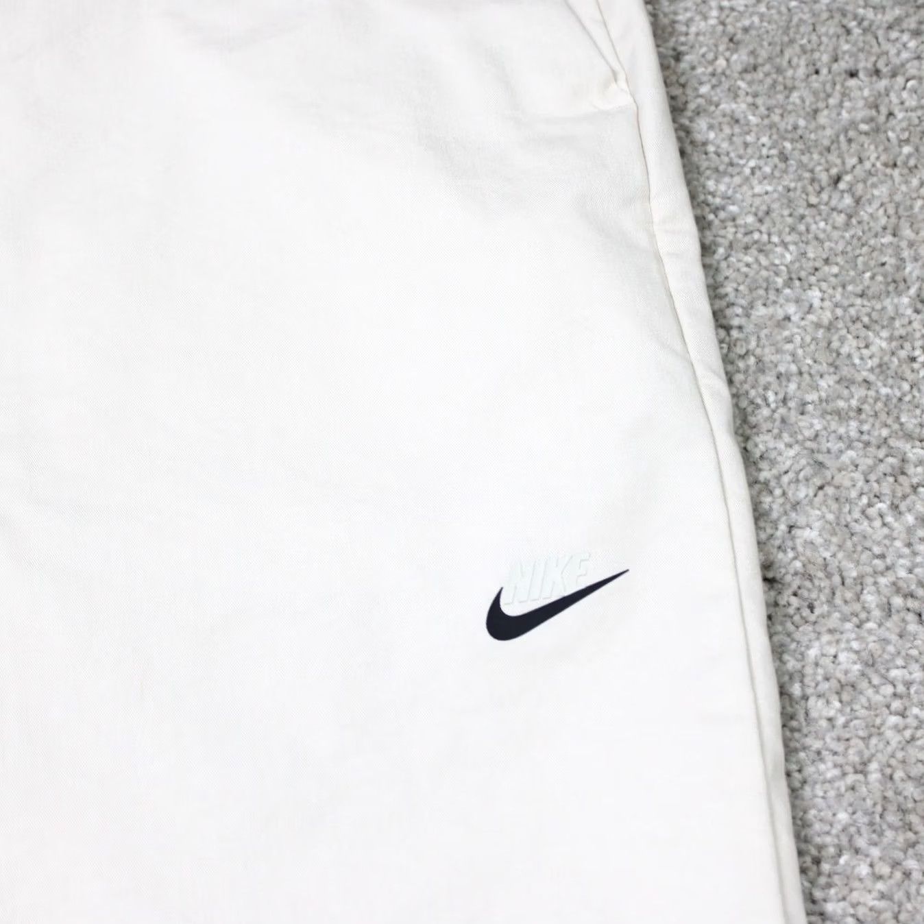 Nike Nike Pants Mens 34 Beige Cropped Tapered Poet? (Note: Unable to generate a proper title within constraints.) Size US 34 / EU 50 - 4 Thumbnail