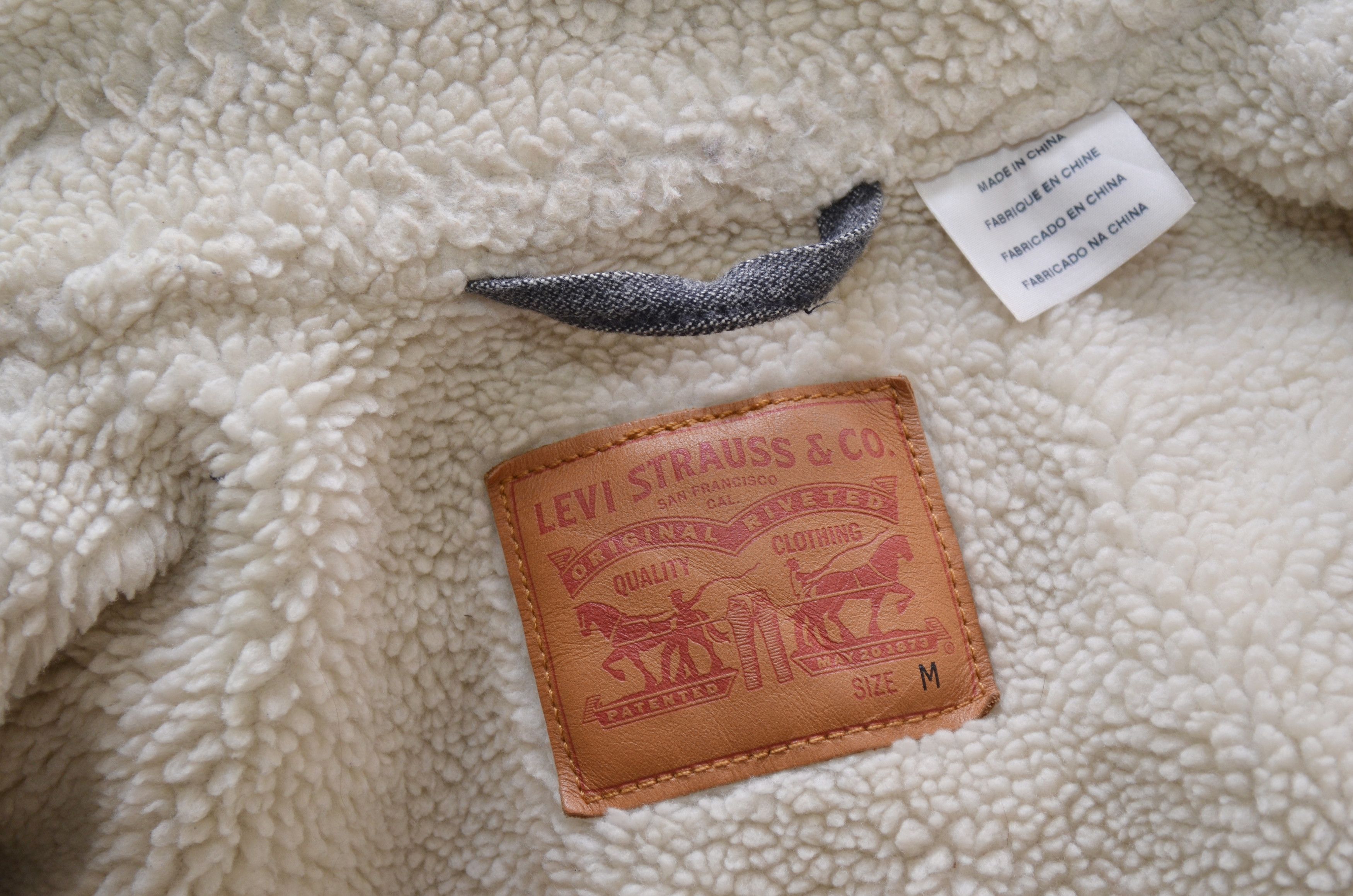 Levi's Levi's Biffy Grey Trucker Sherpa Jacket Size M Size US M / EU 48-50 / 2 - 12 Thumbnail