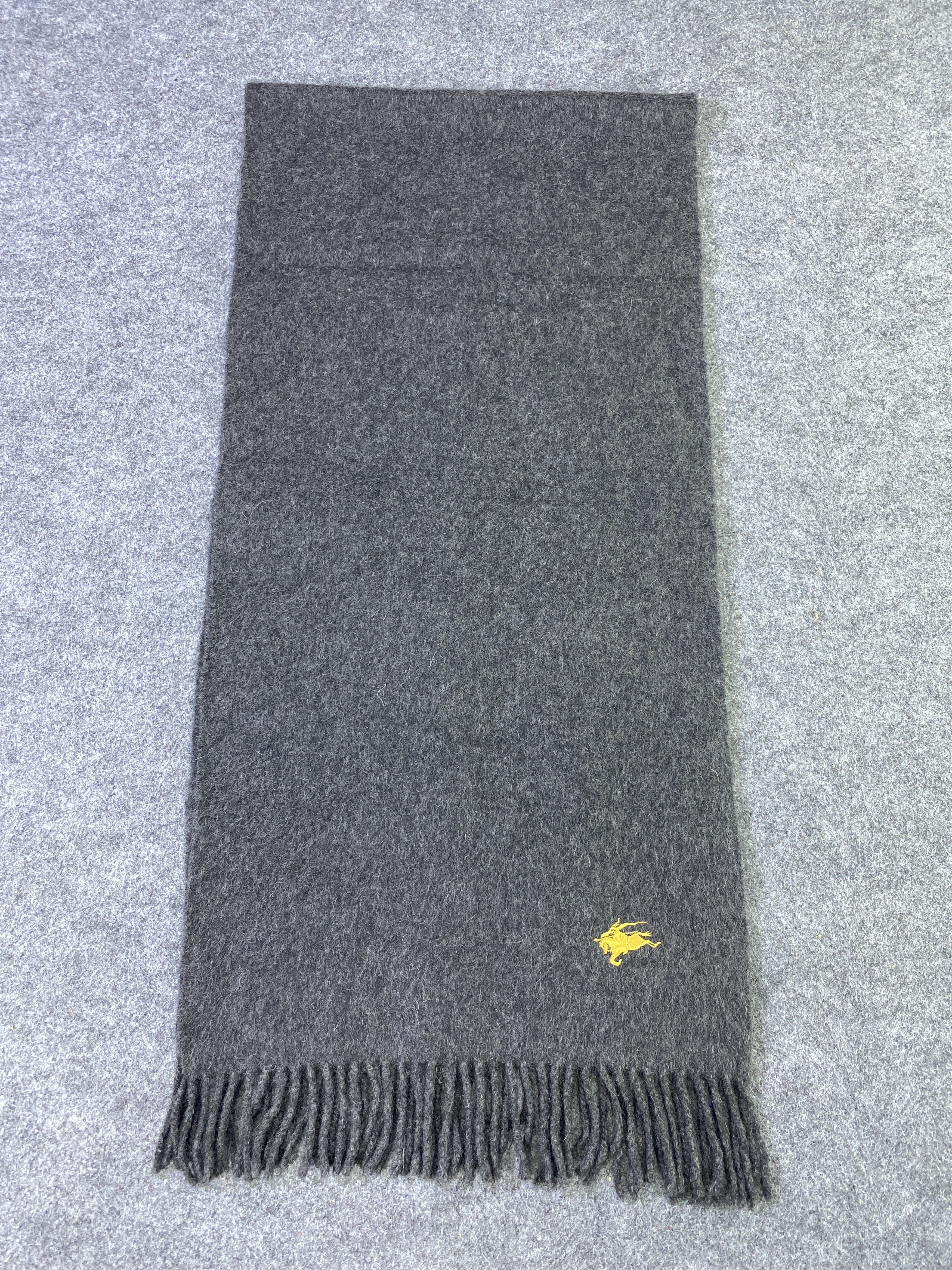 Burberry VINTAGE BURBERRY Scarf / Muffler / Neckwear -T687 Size ONE SIZE - 2 Thumbnail