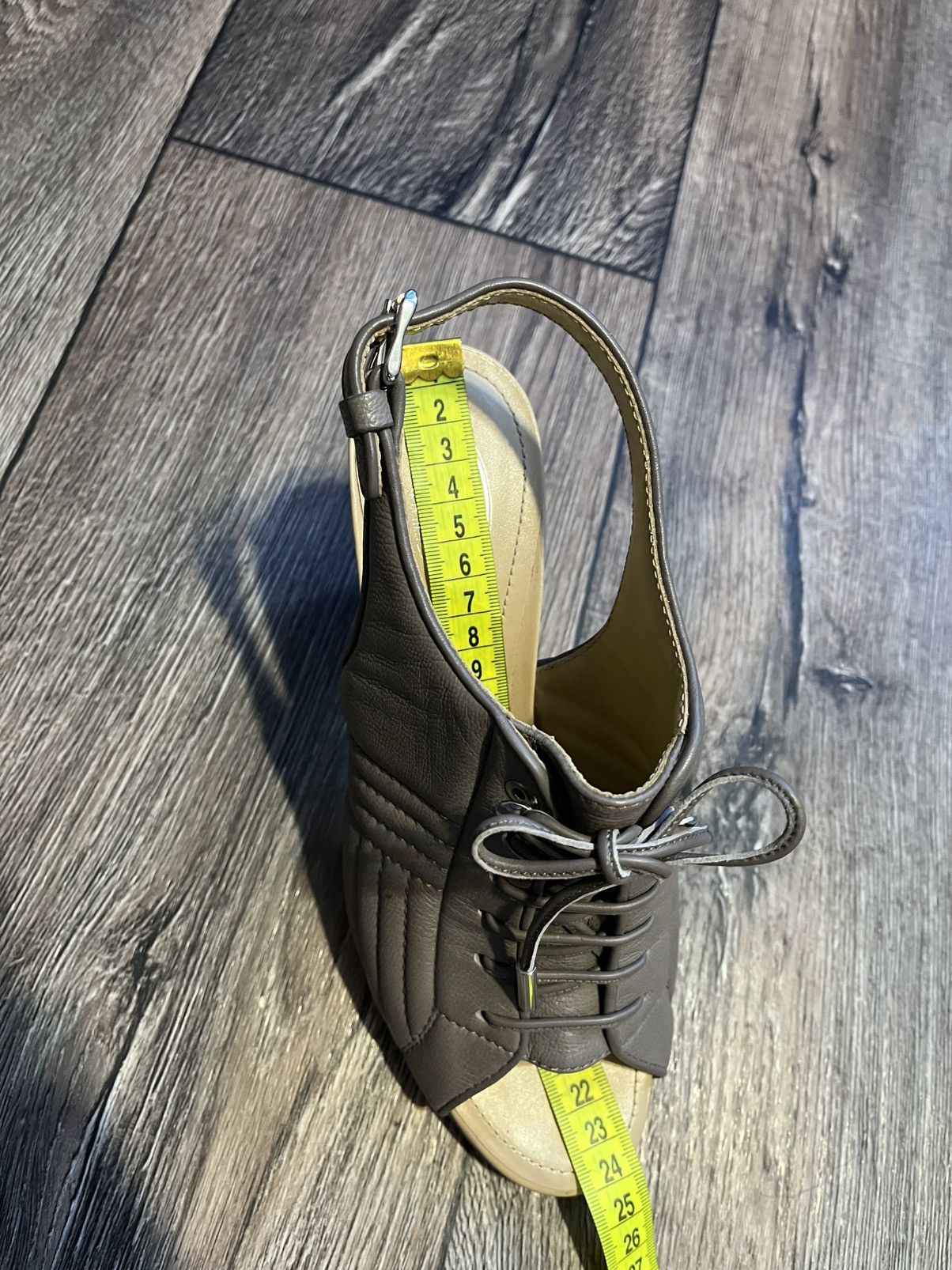 Tod's Tod’s Quilted Pattern Leather Slingback Heels Made in Italy Size US 7 / IT 37 - 12 Thumbnail