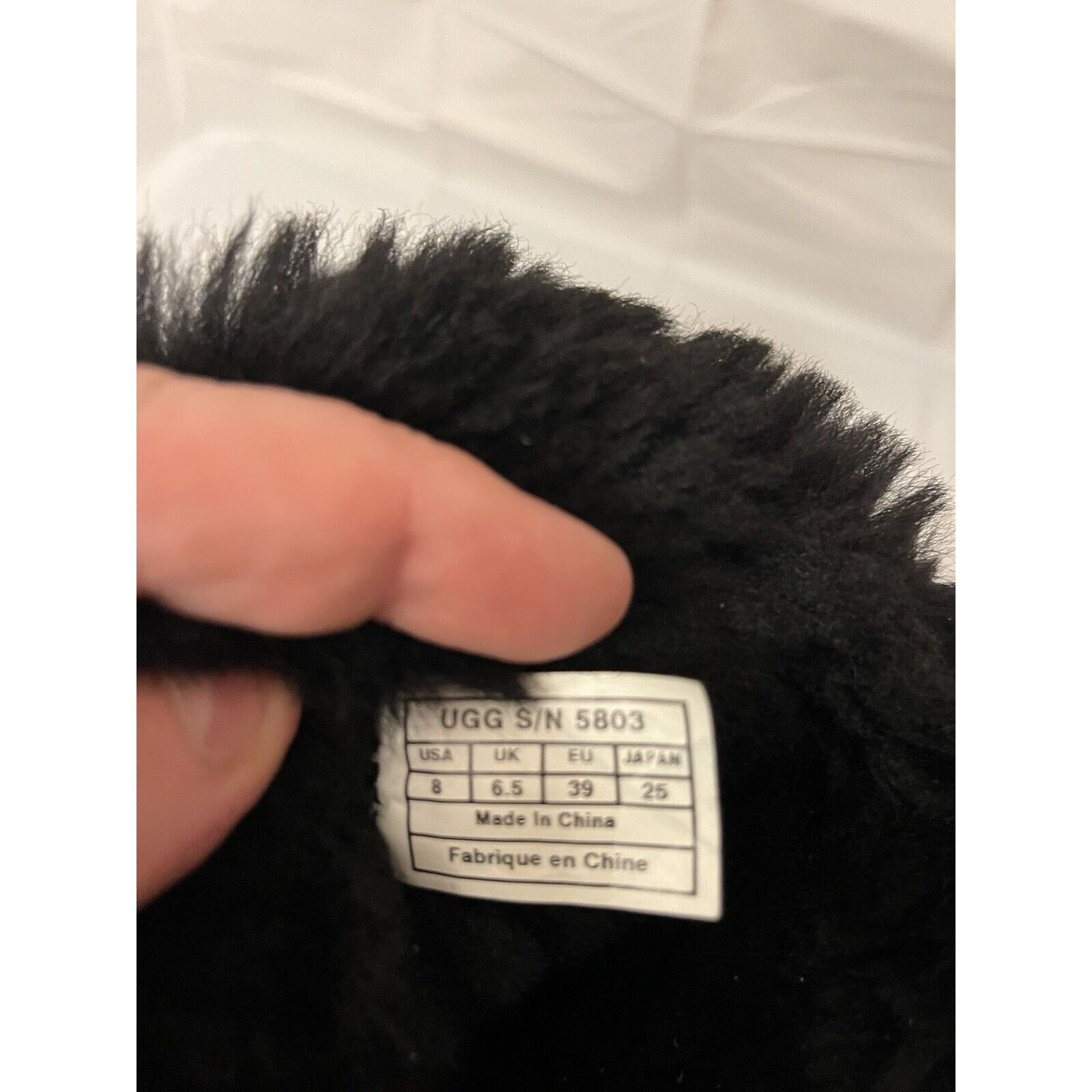 Ugg UGG Mini Bailey Button Black Sheepskin Women Size 8 Size US 8 / IT 38 - 7 Thumbnail