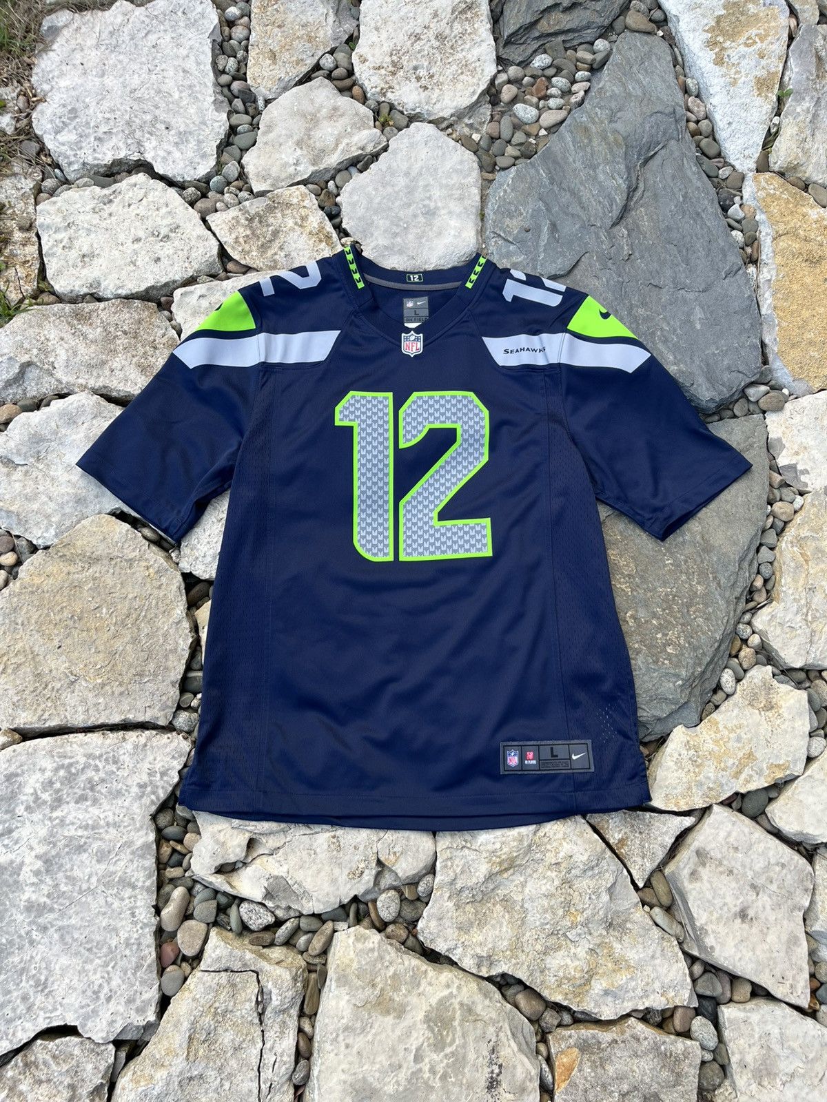 NFL × Nike Nike on Field NFL Seattle Seahawks jersey t-shirt FAN 12 tee Size US L / EU 52-54 / 3 - 1 Thumbnail