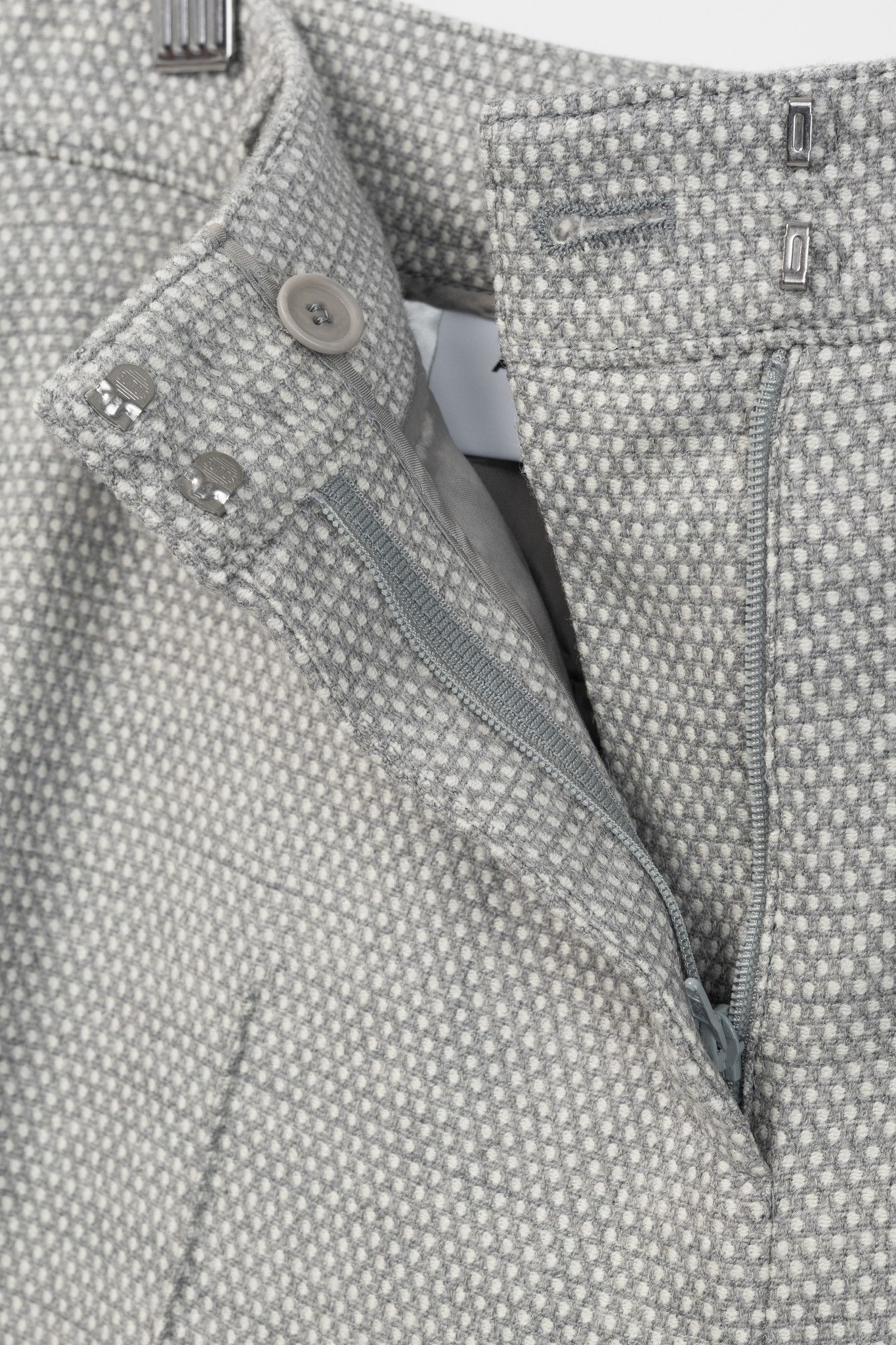 Akris Akris Punto Grey Polka-Dot Wool-Flannel Slim Trousers Size 34" / US 12 / IT 48 - 7 Thumbnail