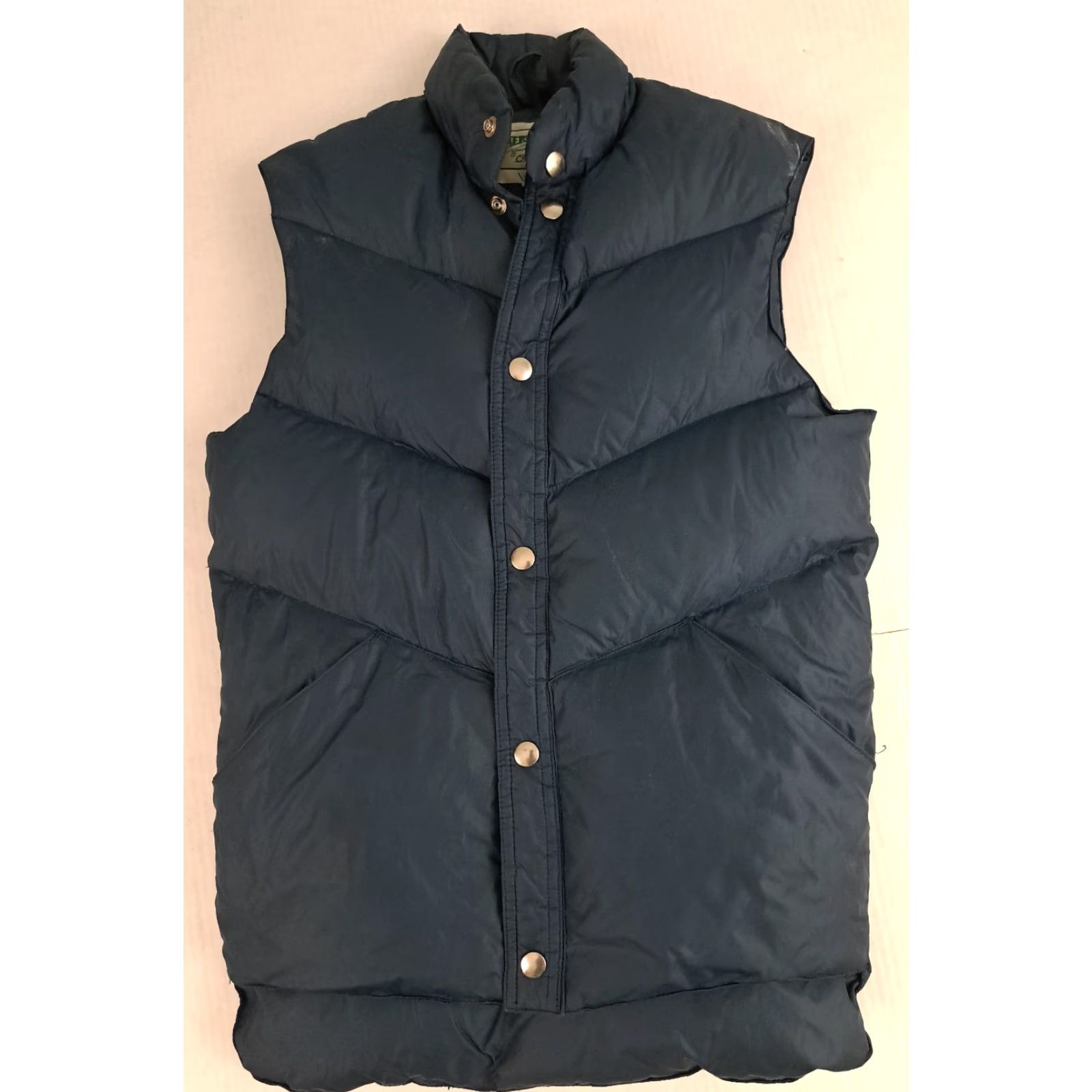 American Eagle Outfitters VINTAGE American Eagle Outfitters Blue Down Vest Full Button Puffer Vest Stand-Up Collar XS Unisex Adults Lightweight Casual 1970s 80s Nine? Size US XS / EU 42 / 0 - 2 Thumbnail