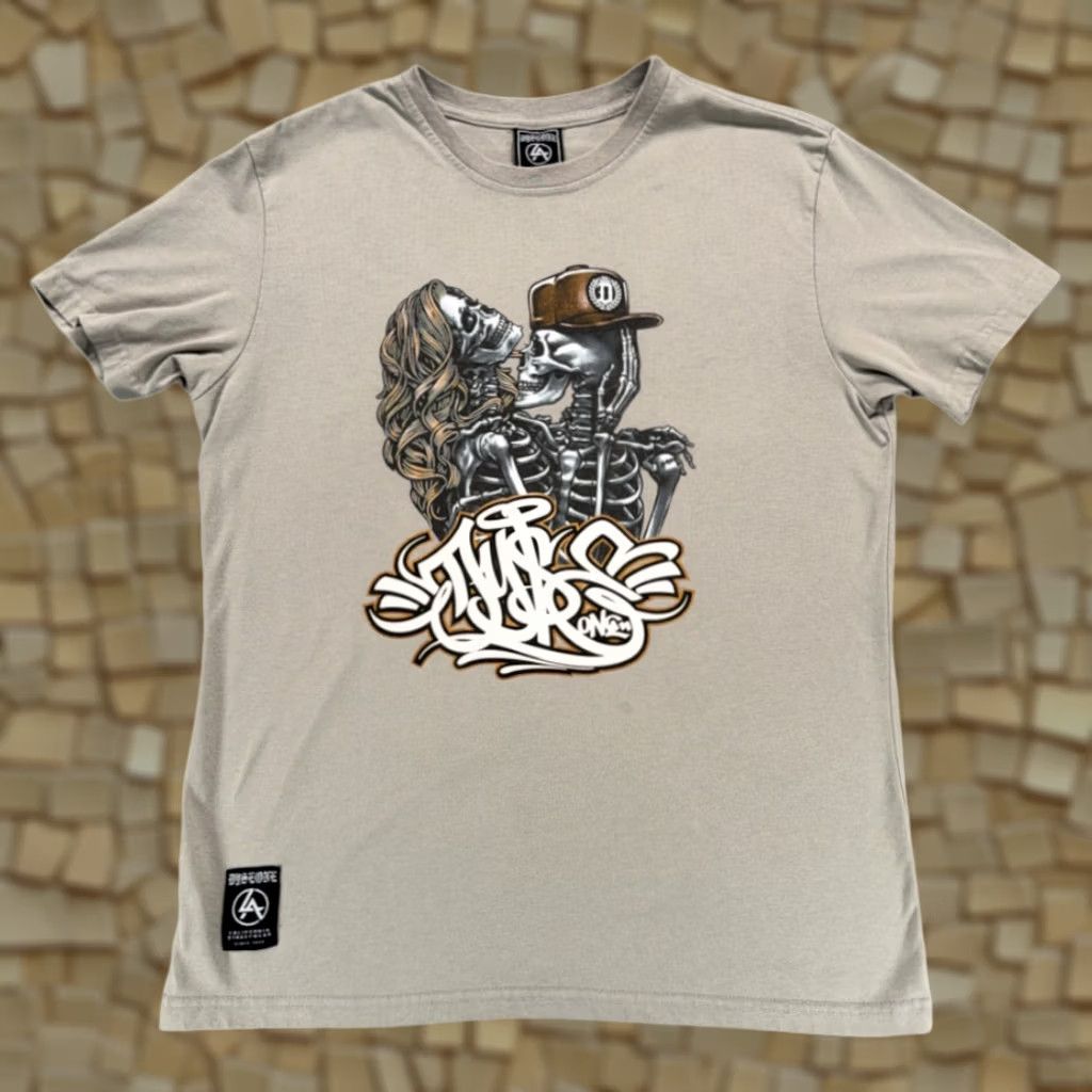 Vintage DyseOne Shirt Adult Medium Gray Skeleton Tattoo Streetwear Size US M / EU 48-50 / 2 - 1 Thumbnail