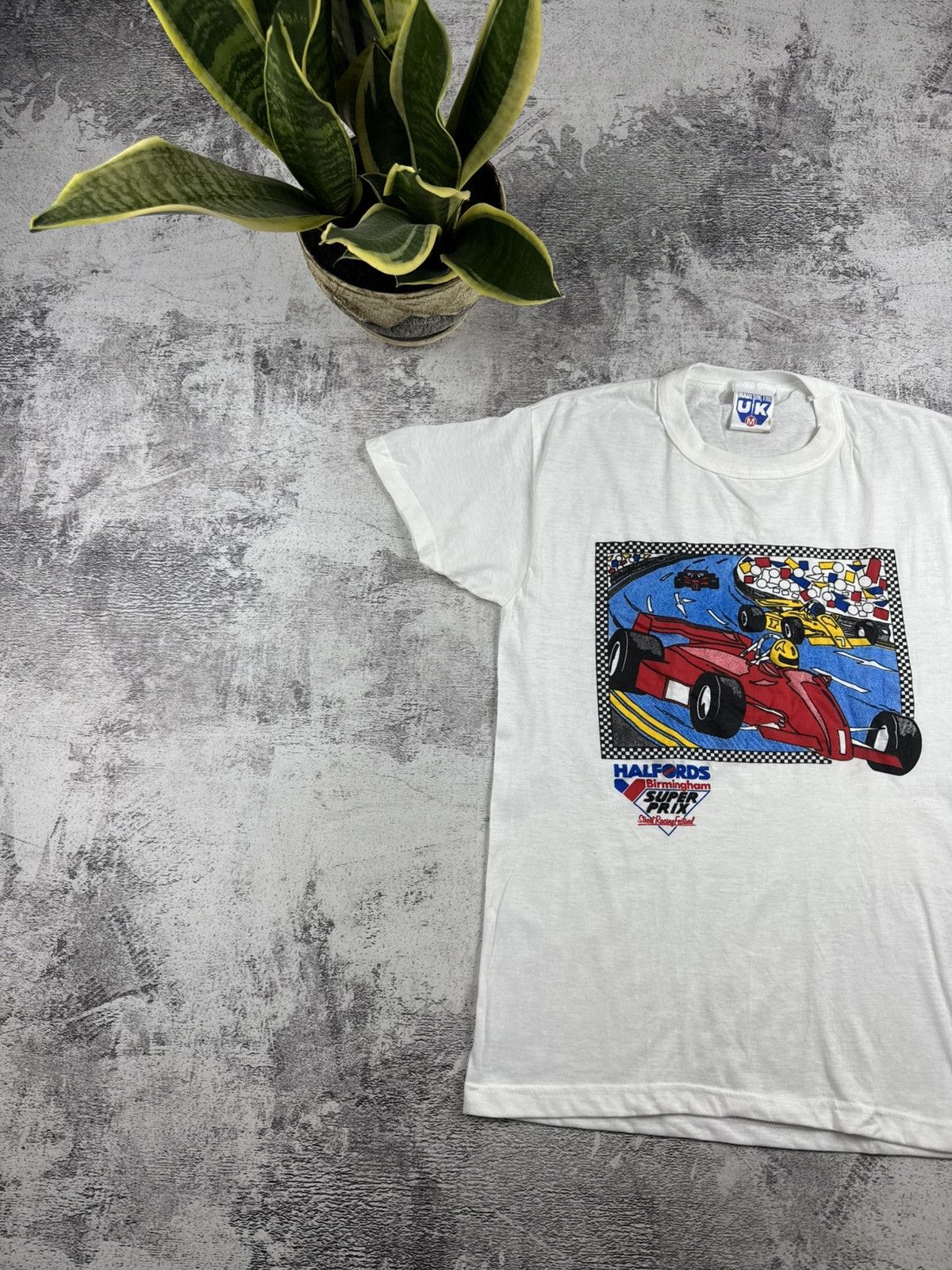 Vintage Vintage Halfords Birmingham Super Prix Caliber 80s Racing Formula 1 T Shirt Tee Size US S / EU 44-46 / 1 - 2 Thumbnail