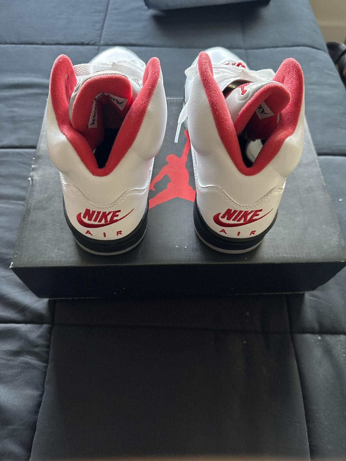 Jordan Brand Air Jordan 5 Fire Red Size 7.5 Size US 7.5 / EU 40-41 - 4 Thumbnail