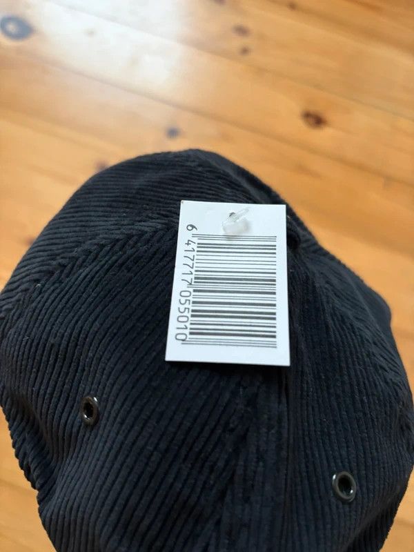 Marlboro NWT very rare 90s Marlboro Formula 1 black corduroy snapback Size ONE SIZE - 4 Thumbnail