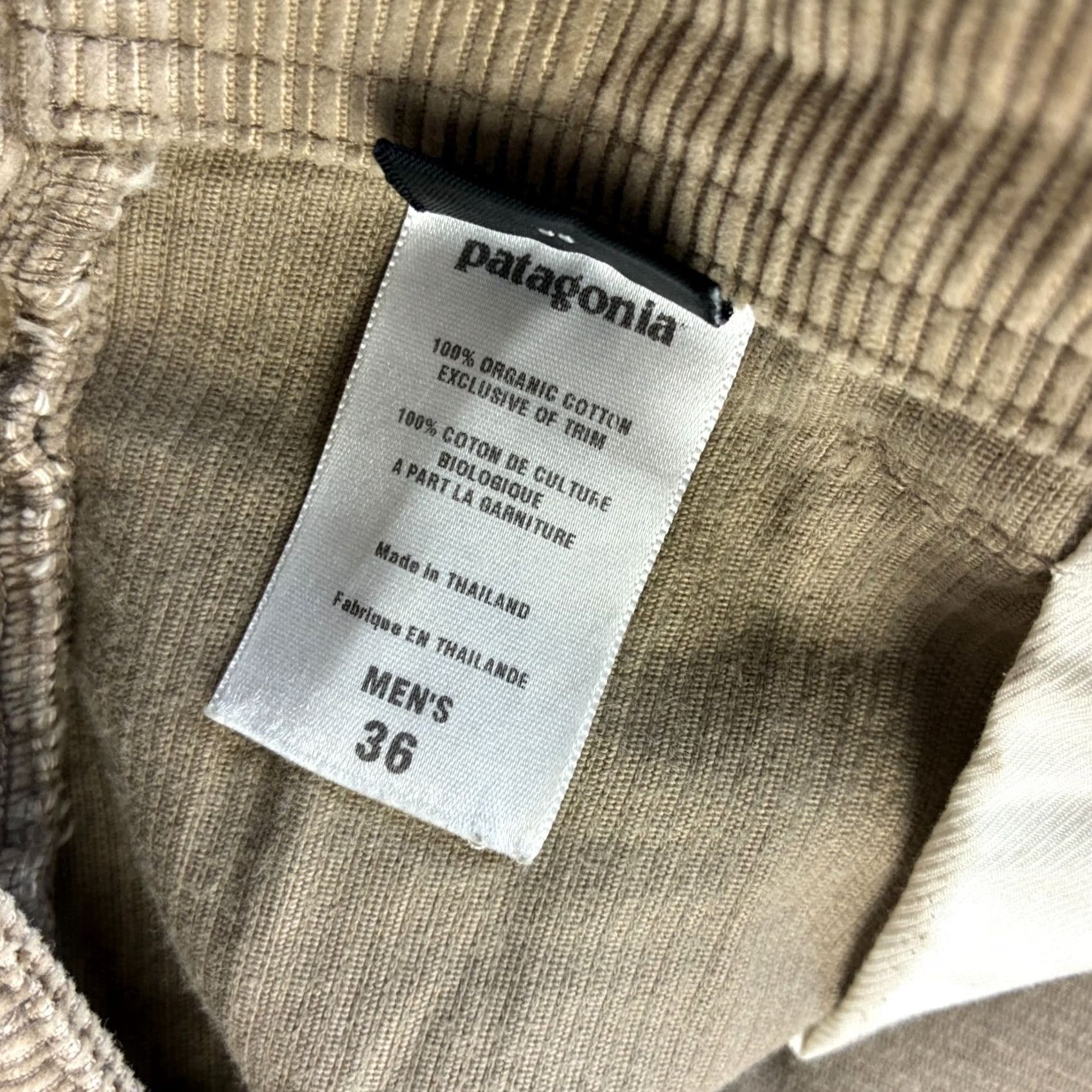 Patagonia Patagonia Pants Mens 36 Beige Corduroy Straight Leg 5-Pocket Regular Rise Nylon? No, Cotton Beige Italy? Size US 36 / EU 52 - 6 Thumbnail