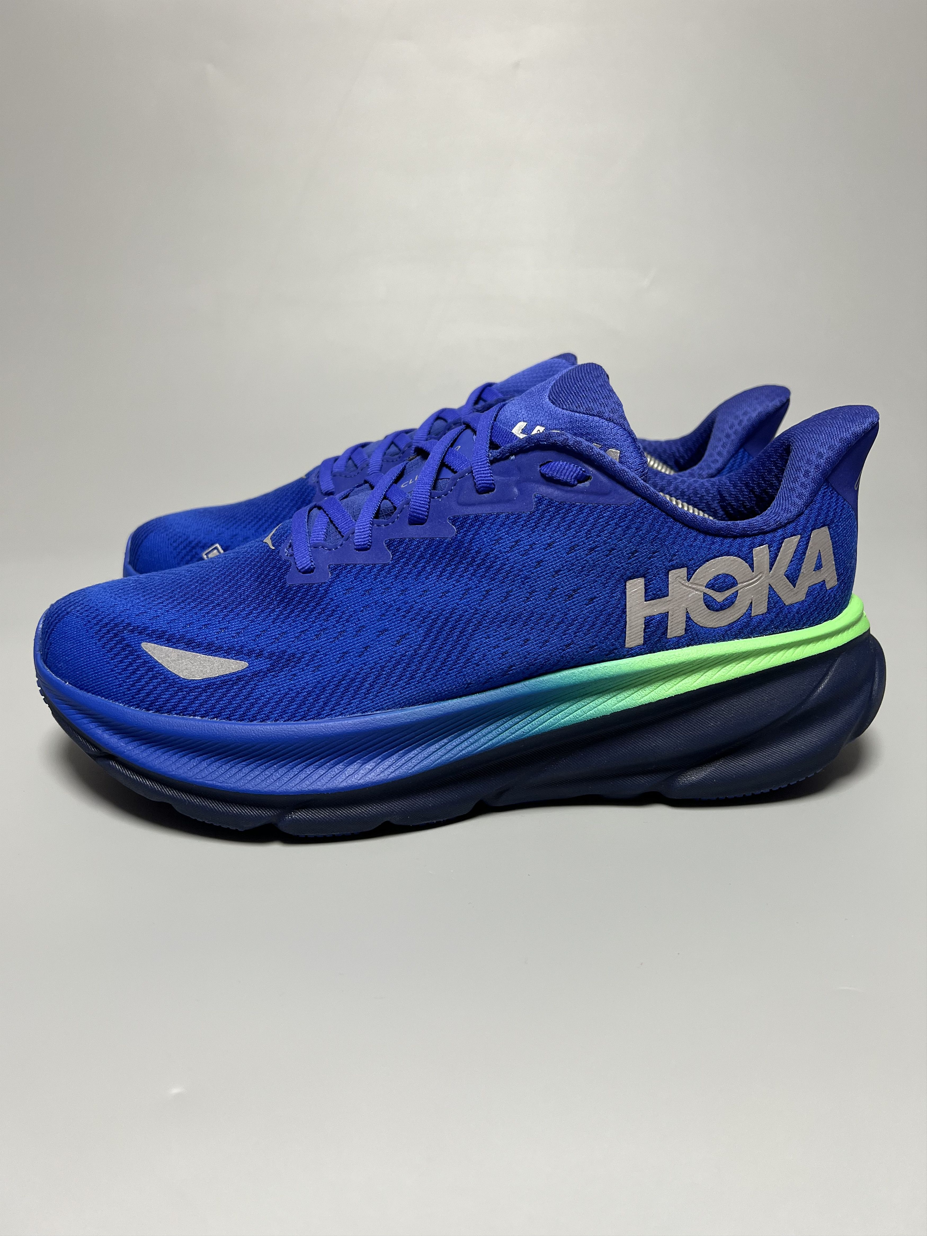 Hoka 10.5D Hoka One One Clifton 9 Gore-Tex Running Shoes Size US 10.5 / EU 43-44 - 1 Thumbnail