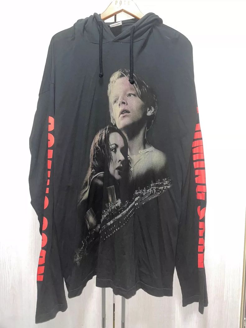 Vetements Vetements Balck Titanic printed thin cotton hoodie Size US M / EU 48-50 / 2 - 3 Thumbnail