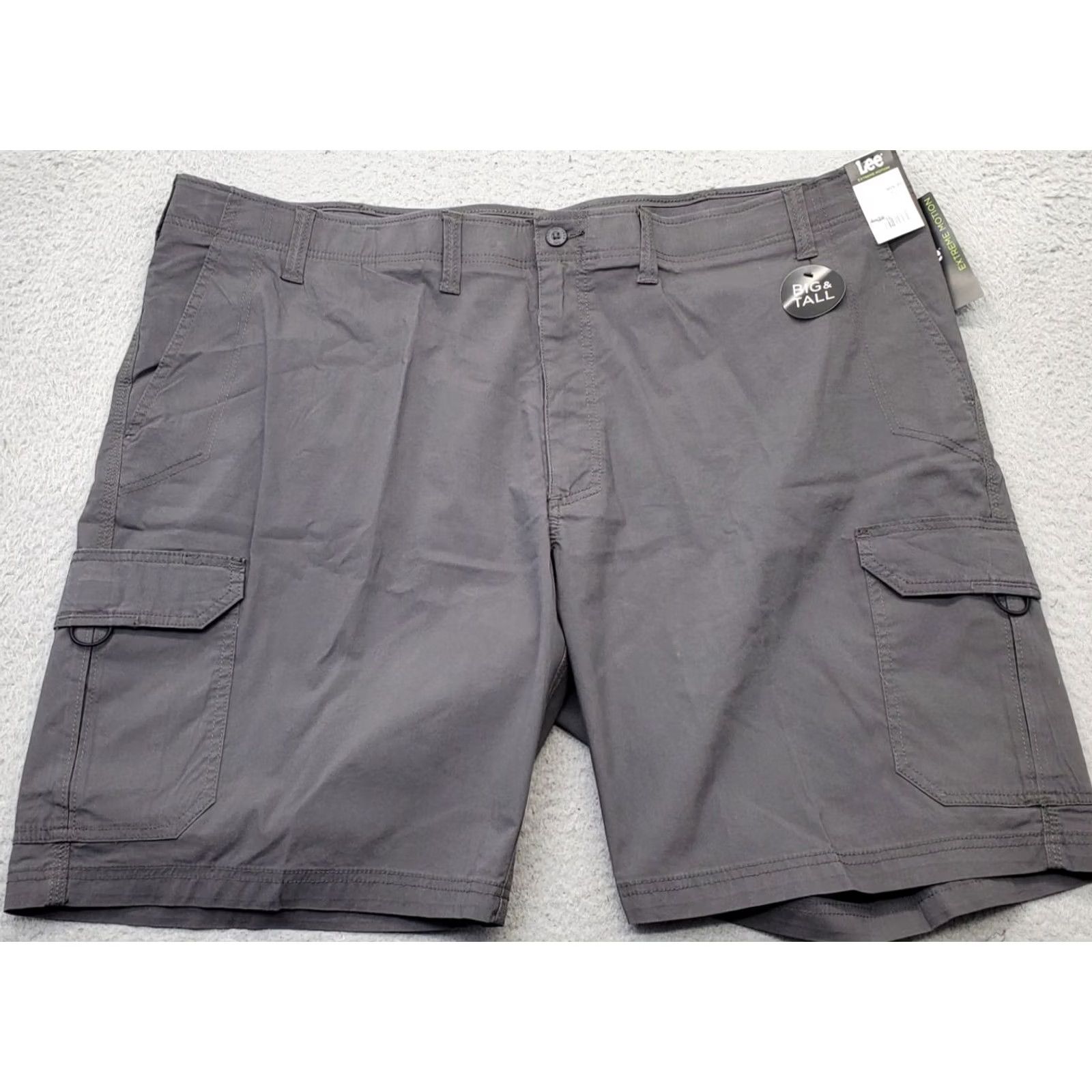Lee Lee Mens Cargo Shorts 50 Gray Extreme Motion Relaxed Fit Waistband Cotton Cotton Cargo Pocket 10.25 Inseam 23.25 Inseam 24.25 Waist Size US 34 / EU 50 - 2 Thumbnail