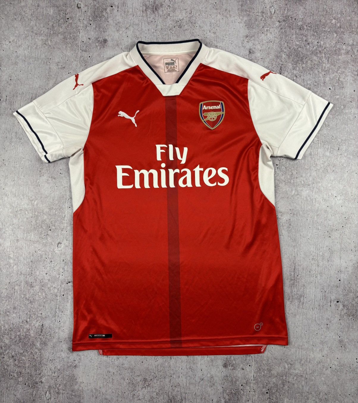Other Arsenal 2016/17 vintage jersey size L Size US L / EU 52-54 / 3 - 1 Thumbnail