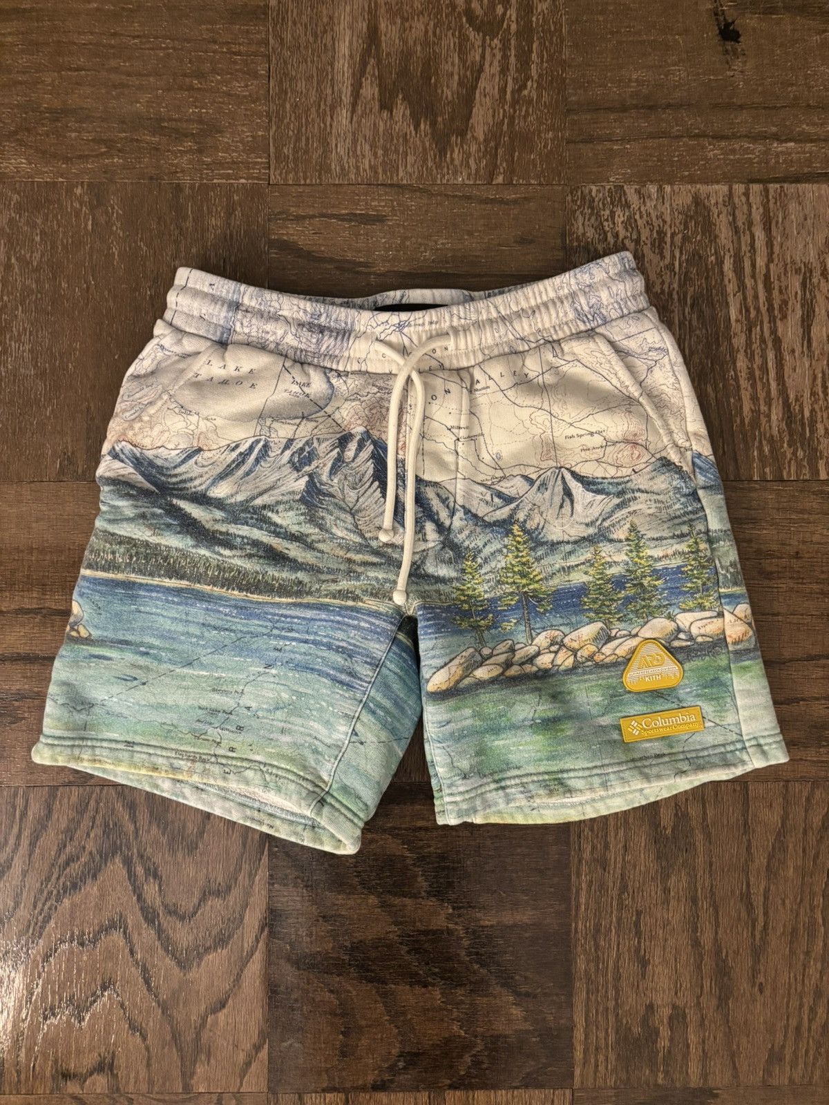 Kith for Columbia Lake Tahoe Fleece Short ‘Chalk’