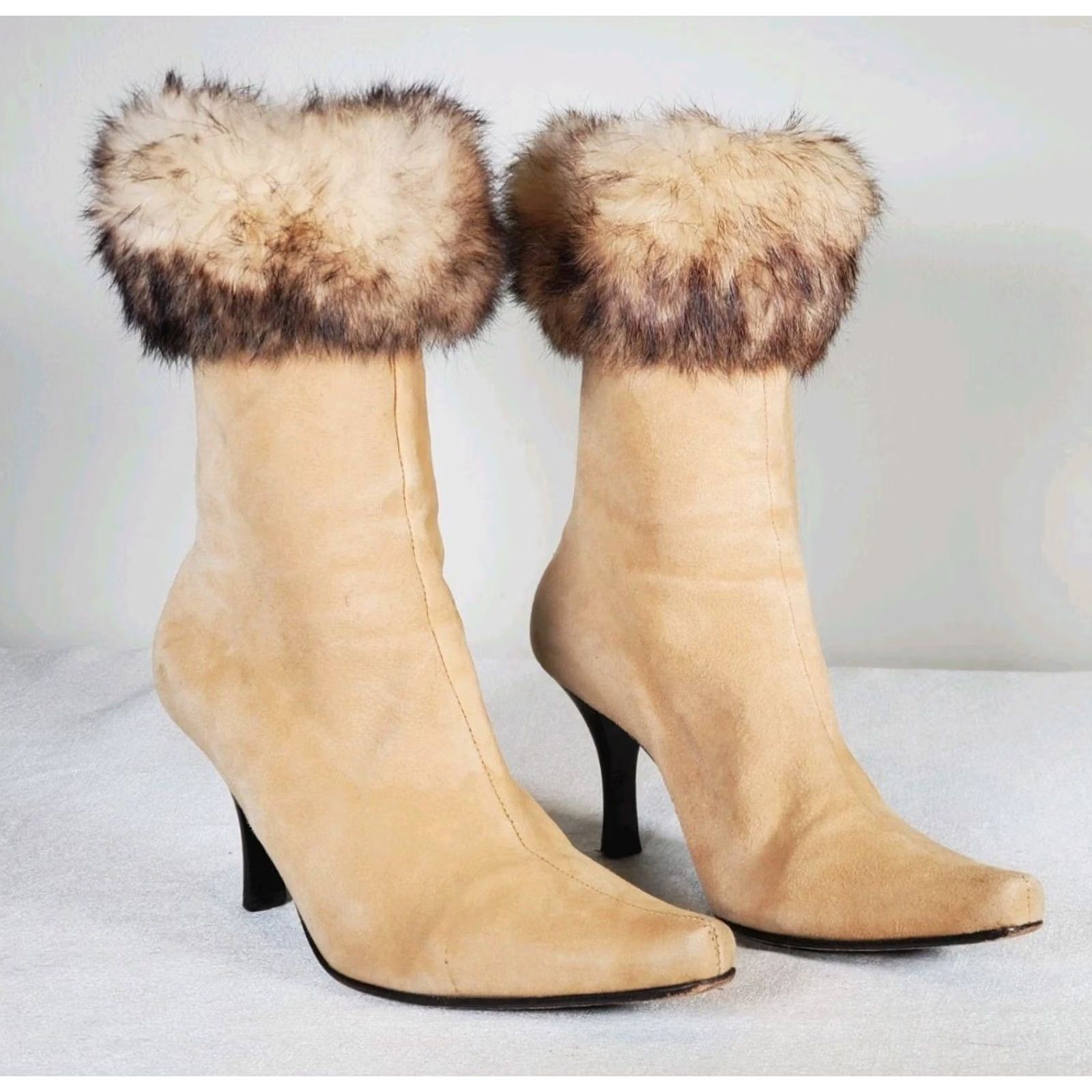 Vintage Arturo Chiang Suede Rabbit Fur Trim Back Zip Ankle Boots Snip Toe Women's US 7.5 Size US 8 / IT 38 - 2 Thumbnail