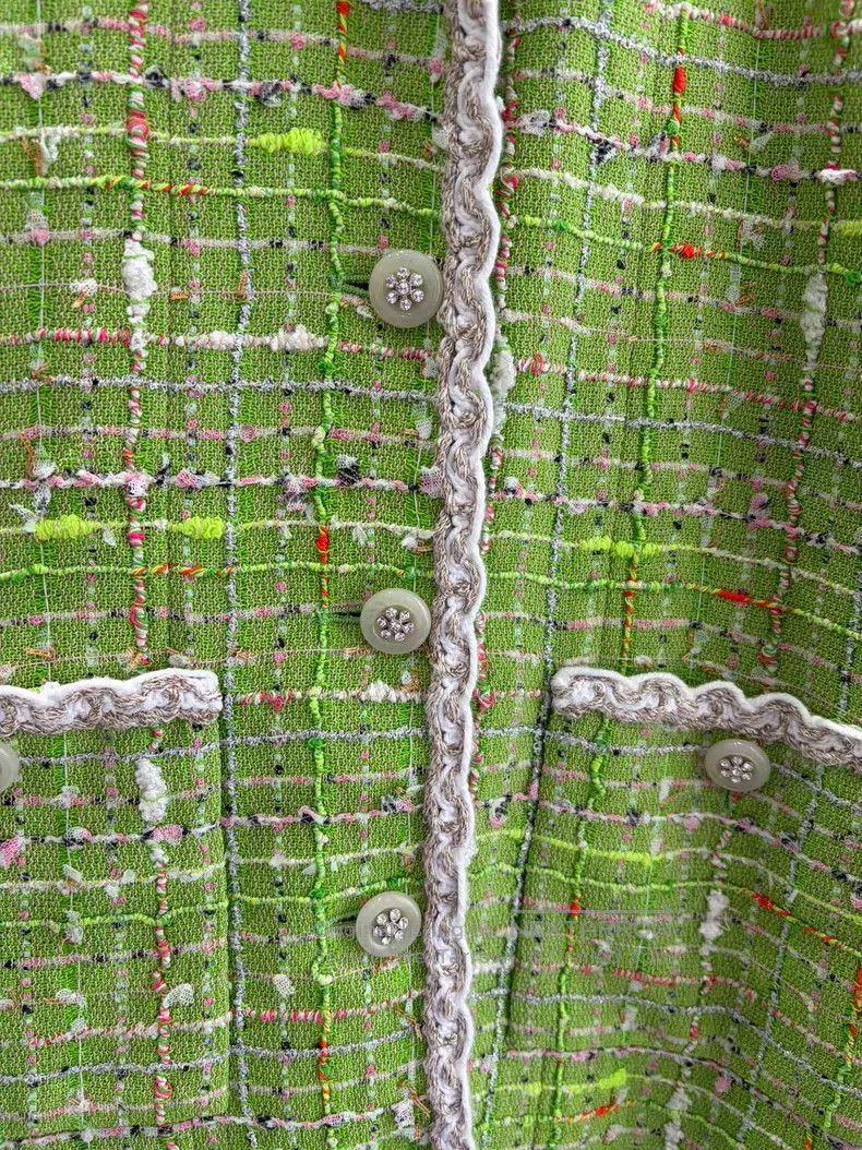 Chanel Chanel Early Spring Vacation Series Green Hooded Tweed Jac Size S / US 4 / IT 40 - 3 Thumbnail