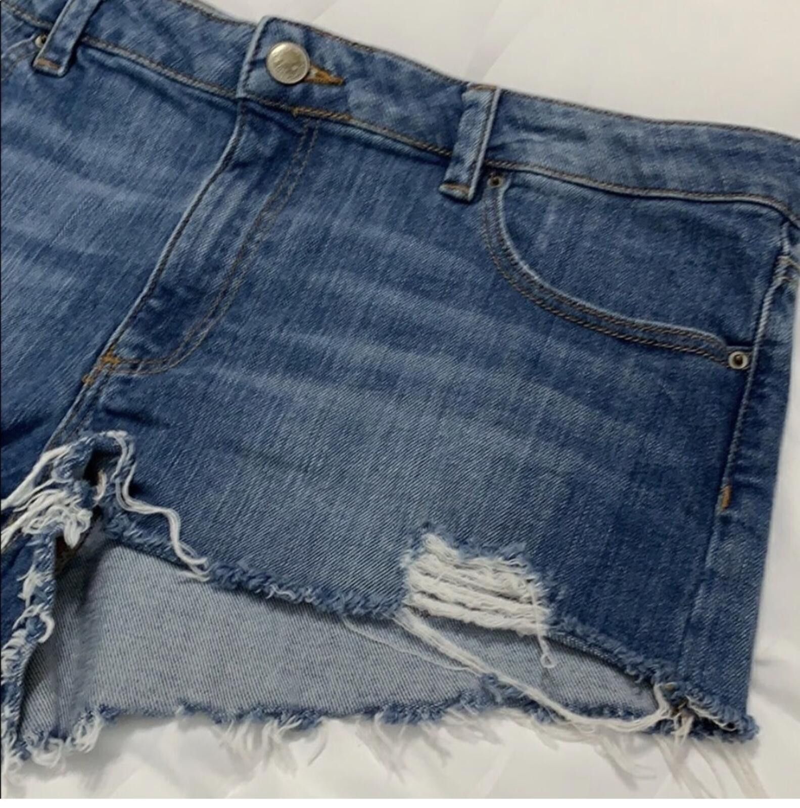 Asos ASOS denim shorts Size 32" / US 10 / IT 46 - 4 Thumbnail