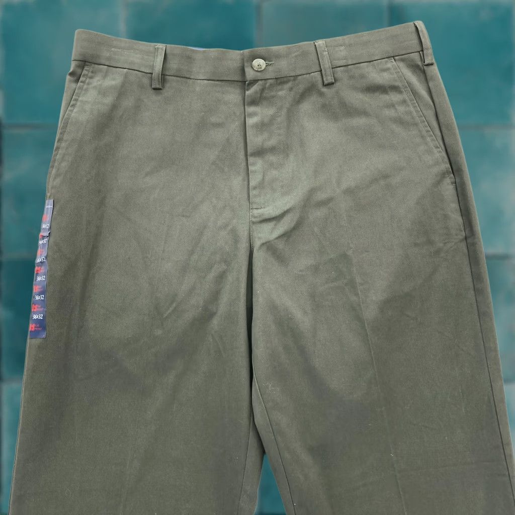 Croft & Barrow Croft & Barrow Easy Care Khaki Pants Mens 36x32 Classic Fit Green Straight Chino Size US 36 / EU 52 - 1 Thumbnail