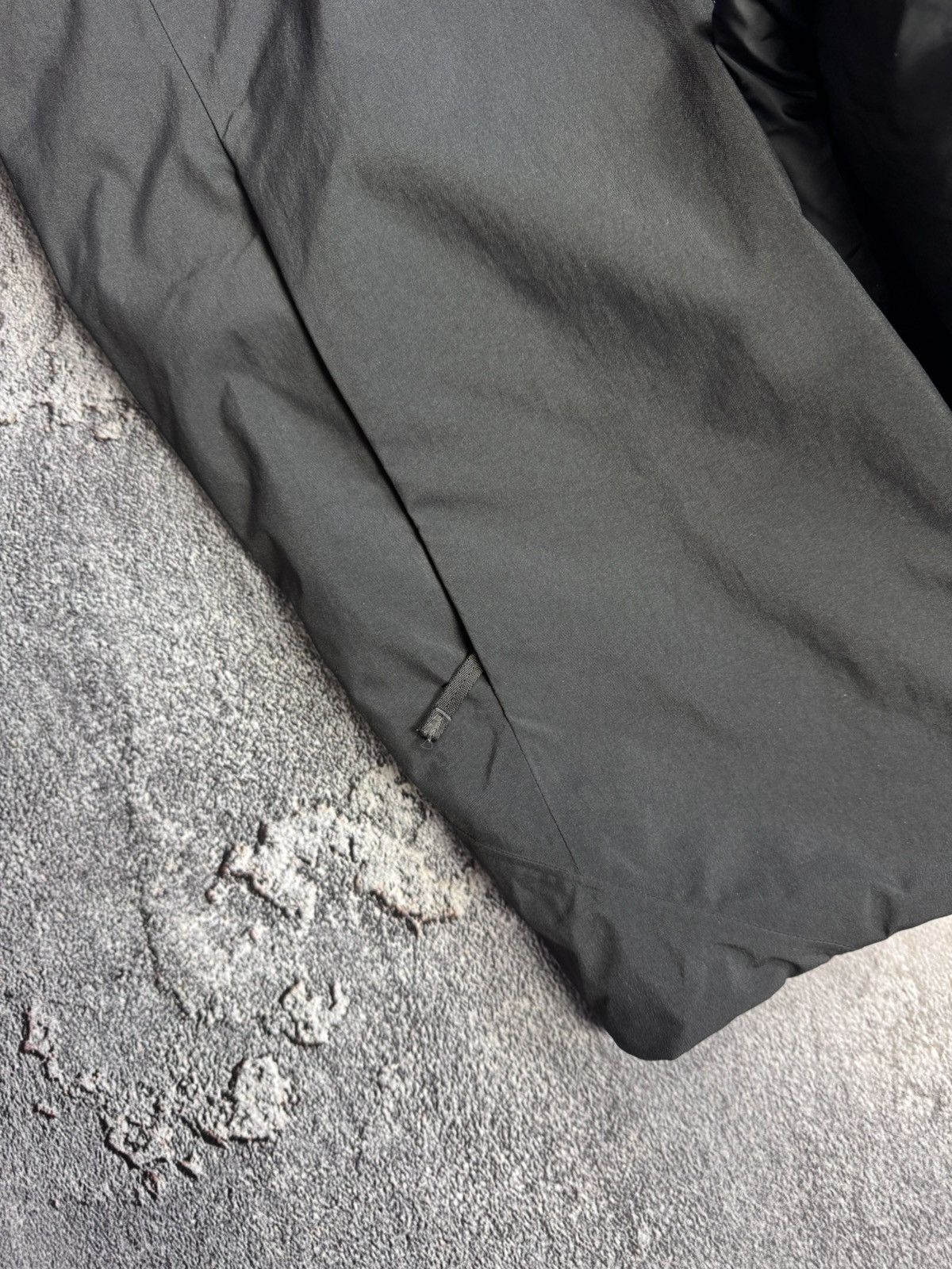 Arc'teryx Arc'teryx Windstopper Insulated Jacket — Black Size US S / EU 44-46 / 1 - 15 Thumbnail