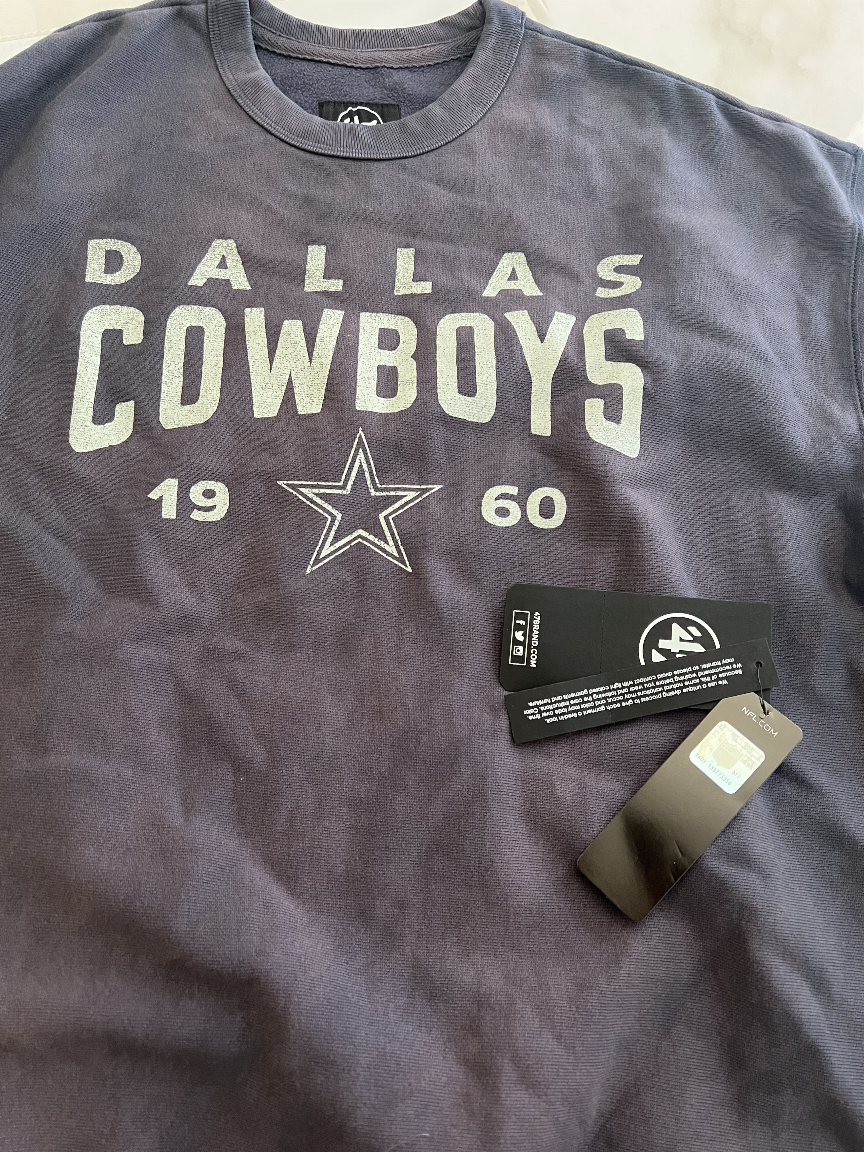 NFL Men’s ‘47 Brand NFL Dallas Cowboys Crewneck Sz Medium Size US M / EU 48-50 / 2 - 4 Thumbnail