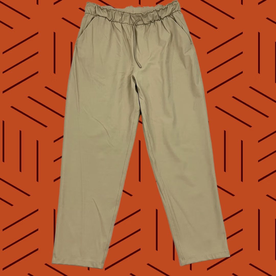Lululemon Lululemon Keep It Moving Pants Womens Size 10 Cropped 7/8 Length Trench Tan City Brown Nylon Spandex Casual Athleisure Slimming Pockets Size 32" / US 10 / IT 46 - 1 Thumbnail