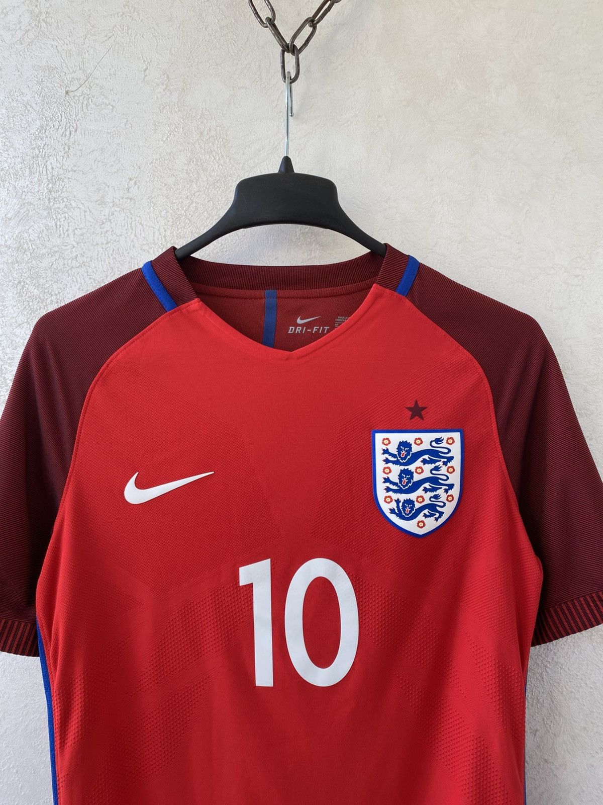 Nike ENGLAND 2016 PLAYER ISSUE #10 ROONEY FOOTBALL SHIRT NIKE Size US M / EU 48-50 / 2 - 4 Thumbnail