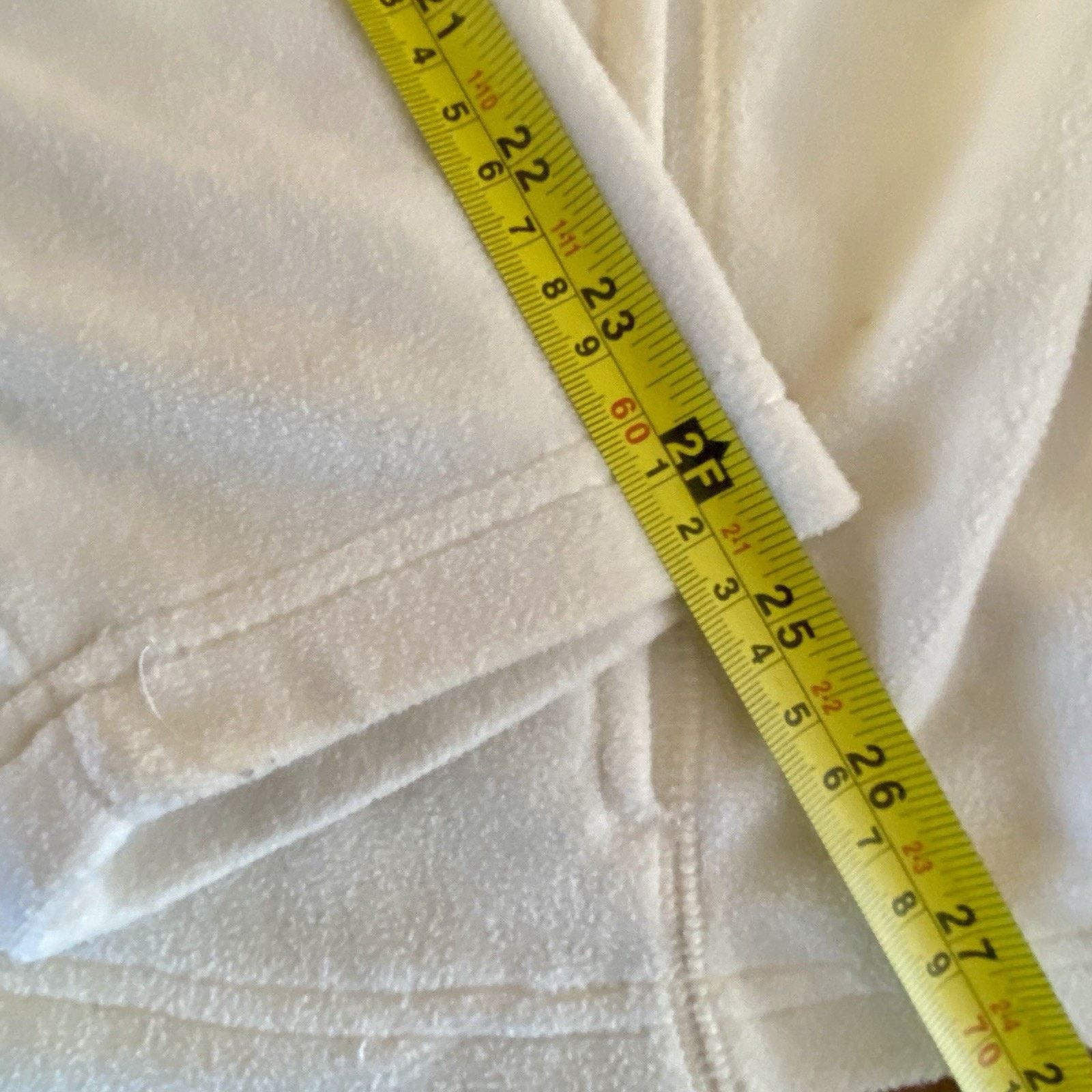 Reebok Women’s XL Jacket Cozy Weight light Reebok Ivory Full Zip Size XL / US 12-14 / IT 48-50 - 8 Thumbnail