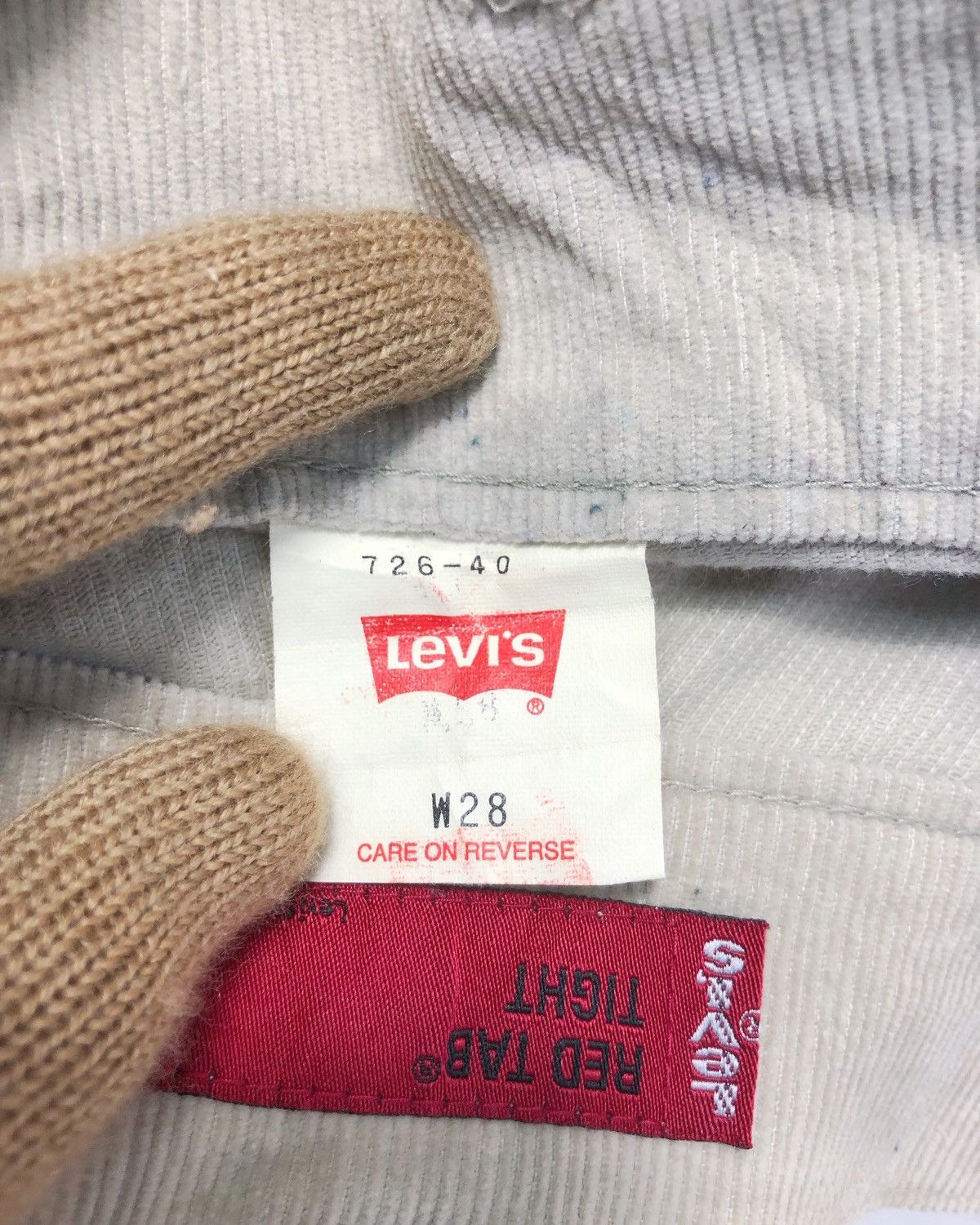 Levi's Rare Vintage Levi's Red Tab Corduroy Bush Pants Size US 28 / EU 44 - 12 Thumbnail