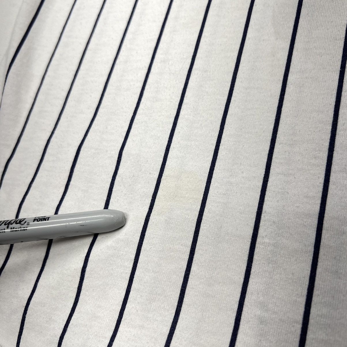 New York Yankees × Vintage VTG Russell Yankees Jersey White Pinstripe Blank Athletic Size US XL / EU 56 / 4 - 21 Thumbnail