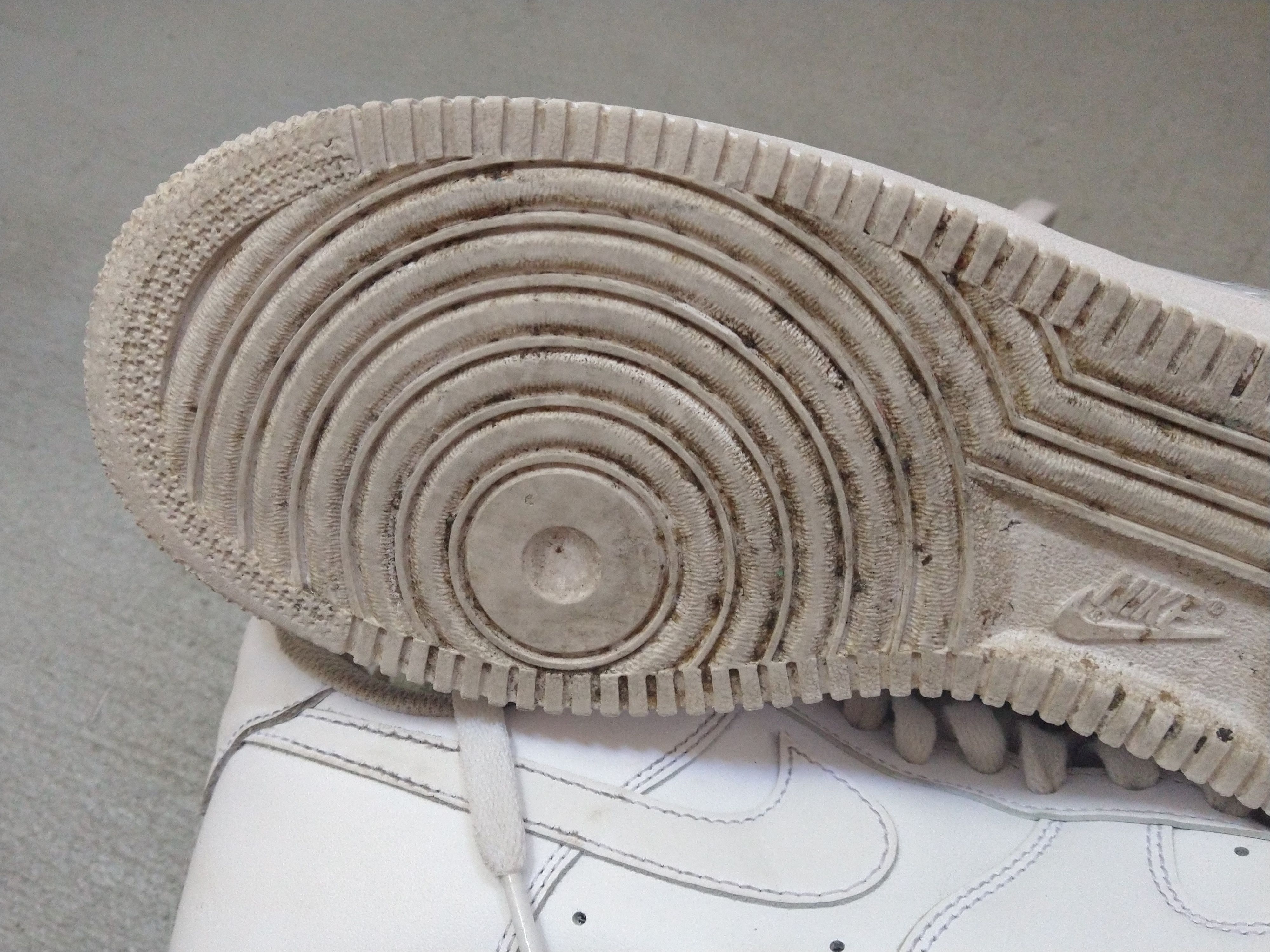 Nike Nike Air Force 1 AF1 Triple White Size 8.5 Low DD8959-100 Size US 8.5 / EU 41-42 - 15 Thumbnail