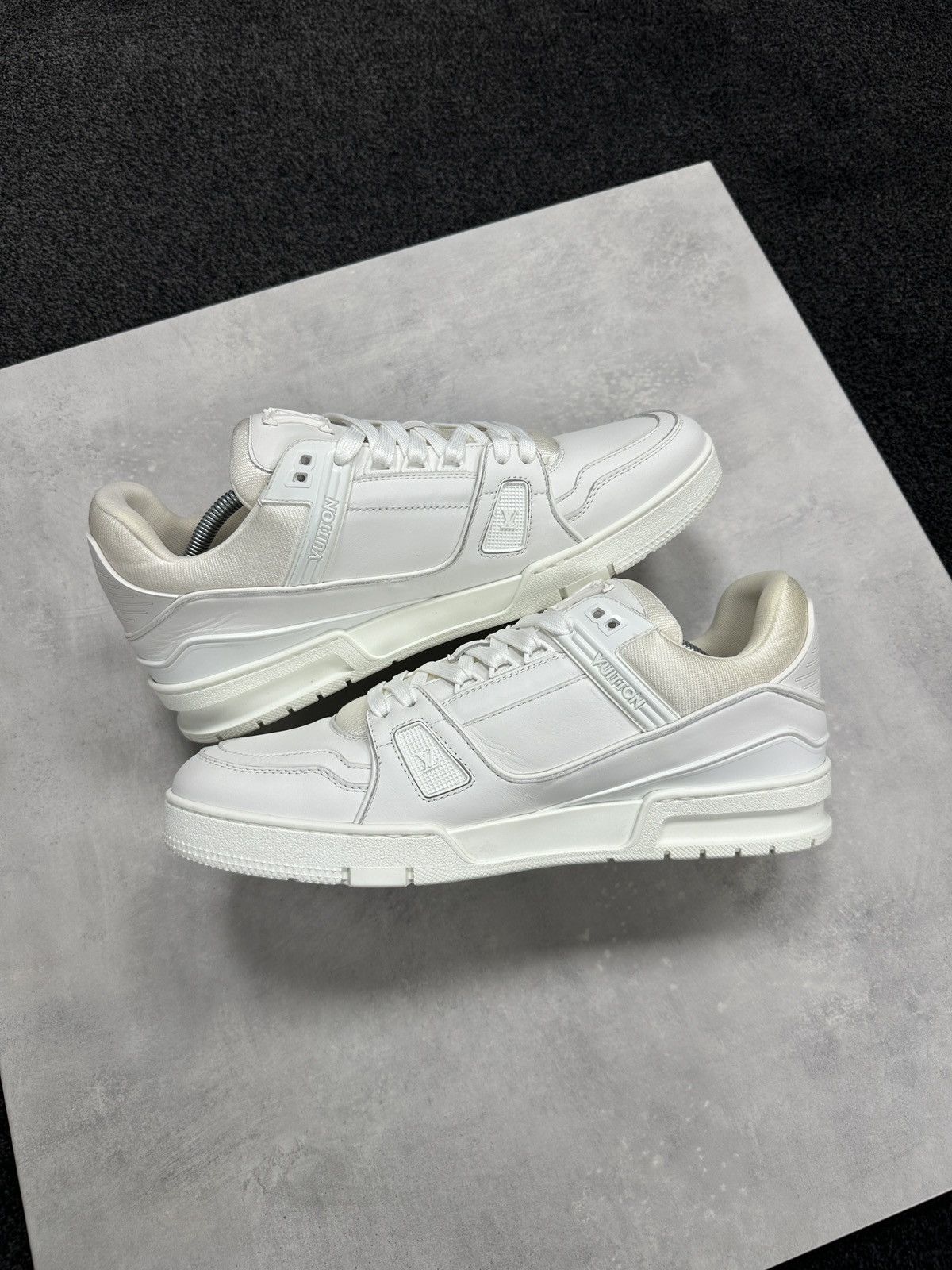 Louis Vuitton Louis Vuitton LV Leather Trainer White LV11 Size US 12 / EU 45 - 4 Thumbnail