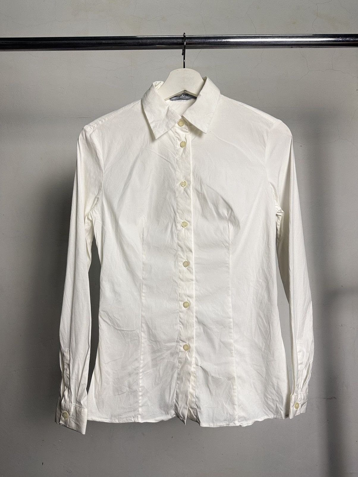 Prada Prada Milano Distressed White Button-Up Shirt Size US XS / EU 42 / 0 - 1 Thumbnail