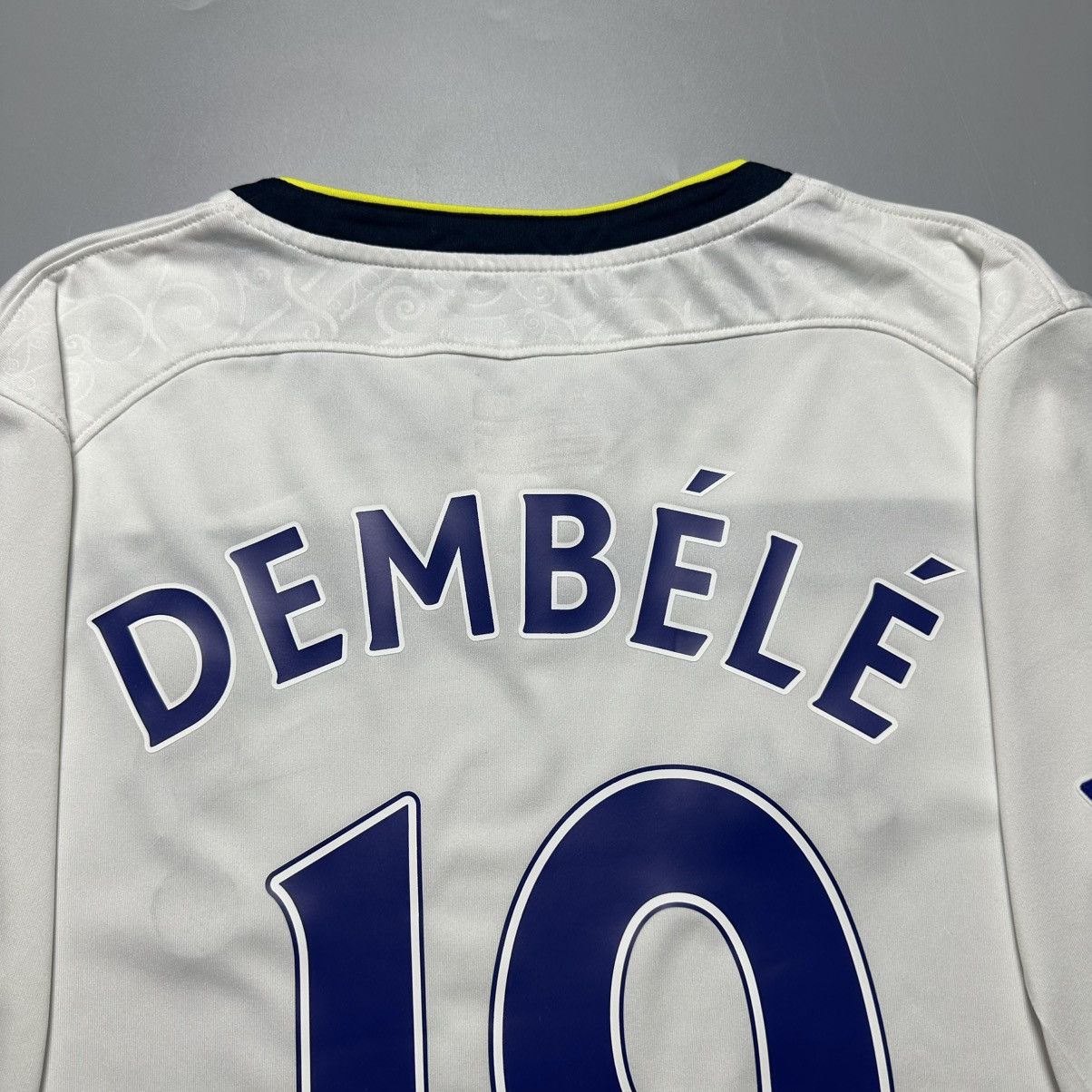 Under Armour TOTTENHAM UNDER ARMOUR 2014/2015 FOOTBALL JERSEY #19 DEMBELE Size US L / EU 52-54 / 3 - 12 Thumbnail