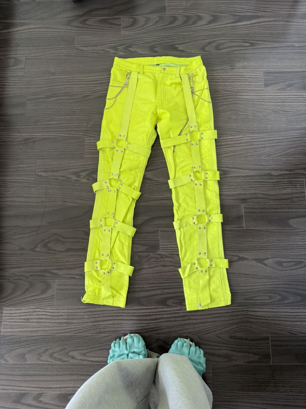 Ev Bravado × Vlone × Who Decides War Ev Bravado LEATHER BONDAGE NEON GREEN Size US 30 / EU 46 - 2 Thumbnail