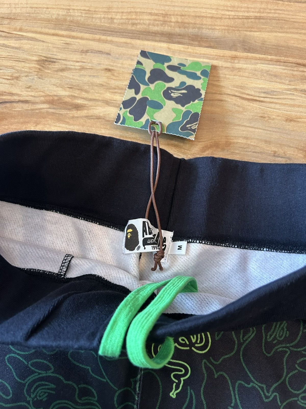 Bape NEW Bape x Razer Collab Side Shark Shorts Size US 30 / EU 46 - 6 Thumbnail