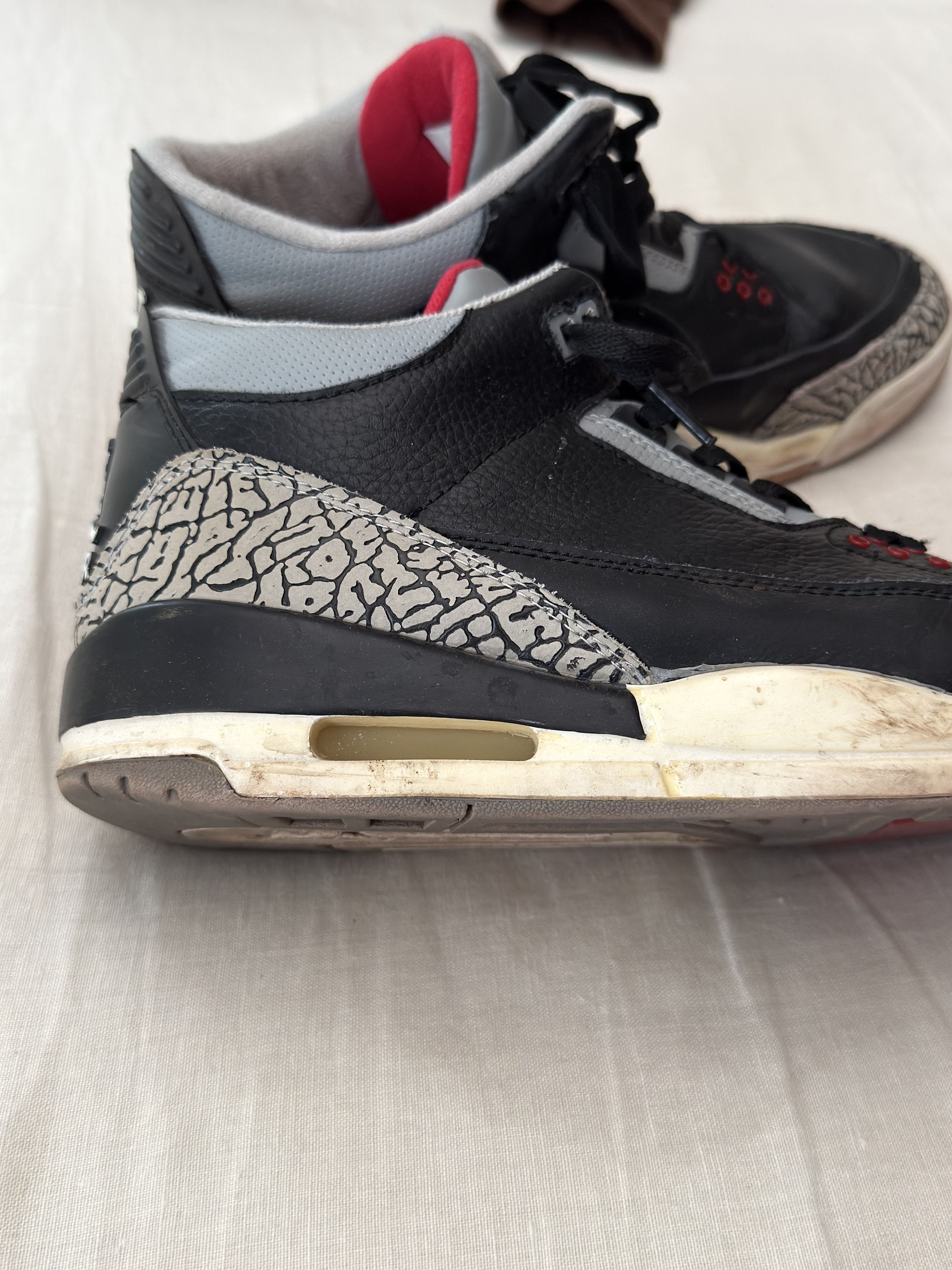 Jordan Brand Jordan 3 Cement Size US 10 / EU 43 - 2 Thumbnail
