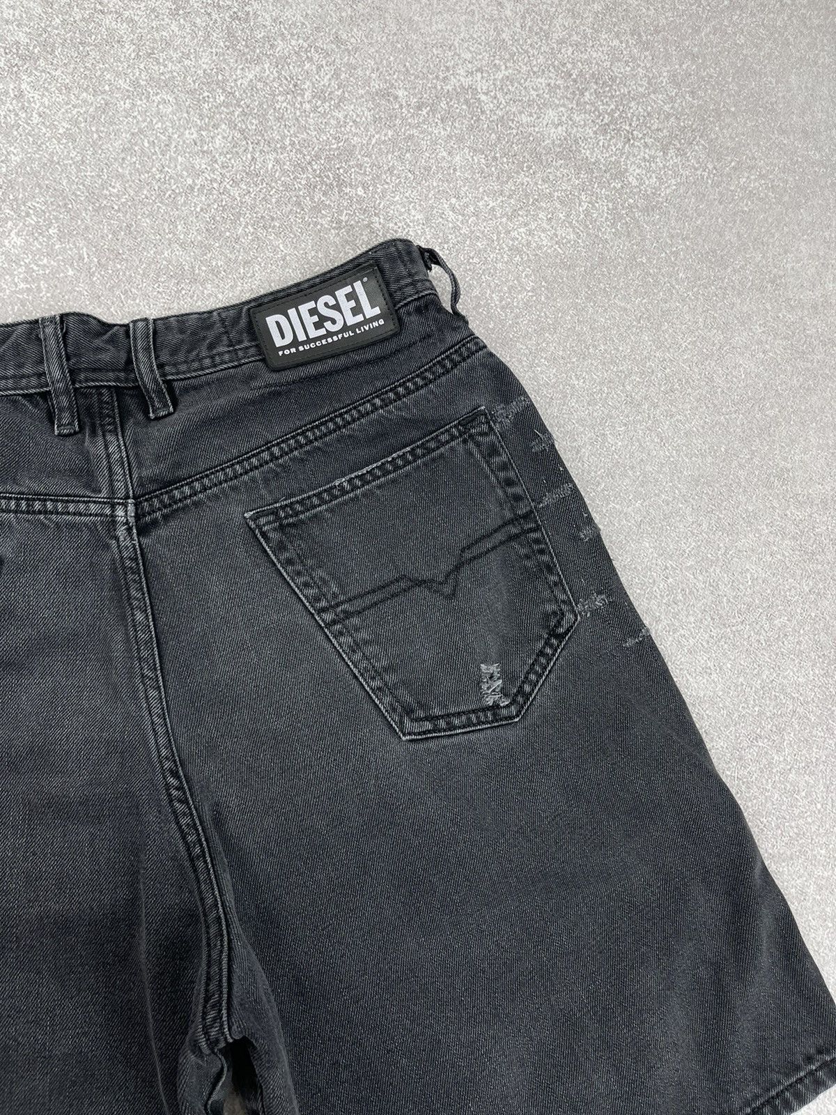 Diesel Diesel D-Willoh Denim Shorts Size 29 Size US 29 - 8 Thumbnail