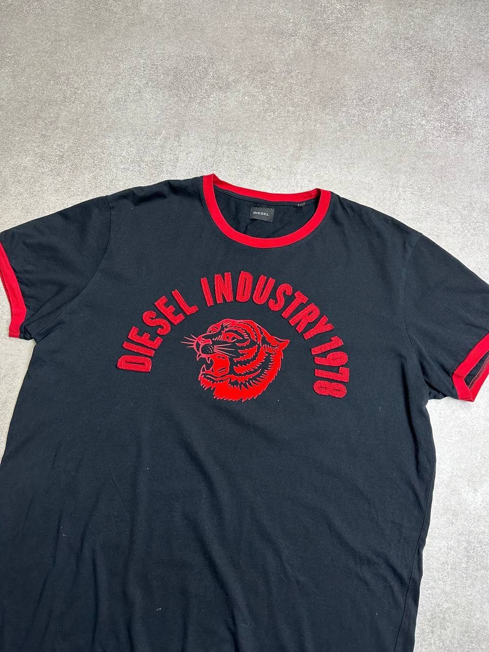 Diesel Vintage Diesel Tiger Beautiful T-shirt XXL Size US XXL / EU 58 / 5 - 2 Thumbnail