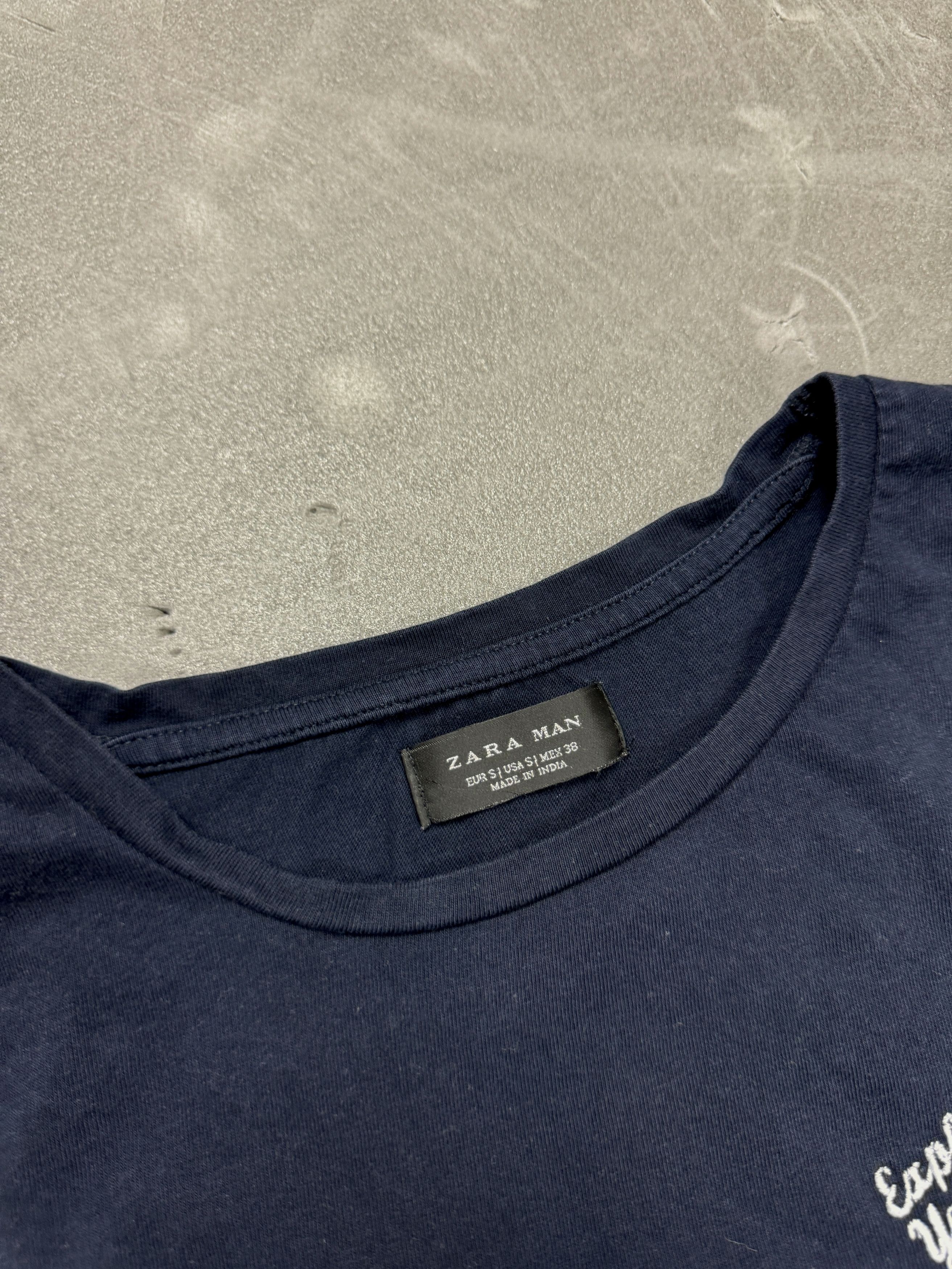 Zara Zara navy T-shirt big embroidered print havaiian y2k Size US S / EU 44-46 / 1 - 5 Thumbnail