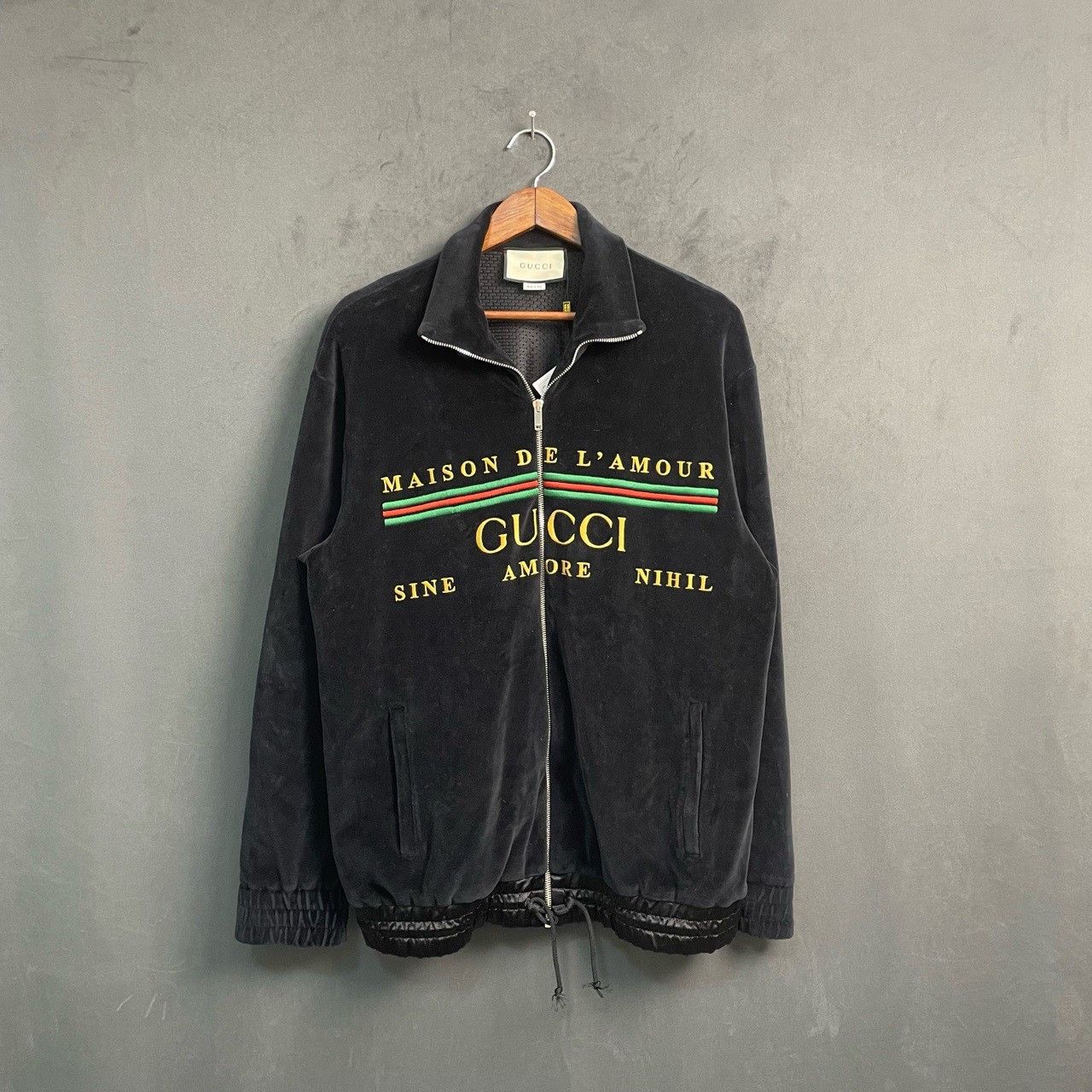 Gucci Gucci Black red and green velvet jacket 2501-Nextarrow Size US S / EU 44-46 / 1 - 1 Thumbnail