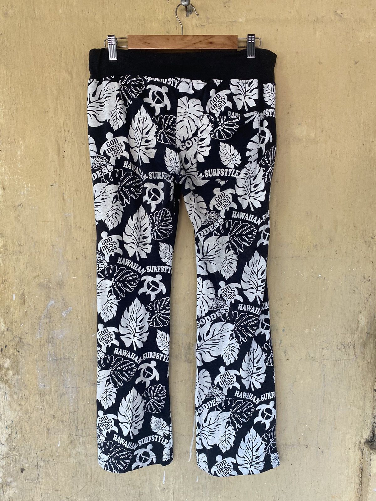 Japanese Brand Team Goddis Gyonan Chisasaki Hawaii Flowers Japanese Brand Size 30" / US 8 / IT 44 - 2 Thumbnail
