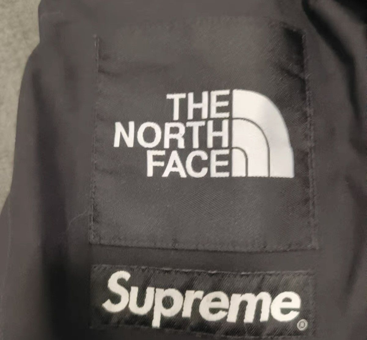 Supreme × The North Face Supreme tnf north face statue of liberty mountain jacket Size US M / EU 48-50 / 2 - 4 Thumbnail