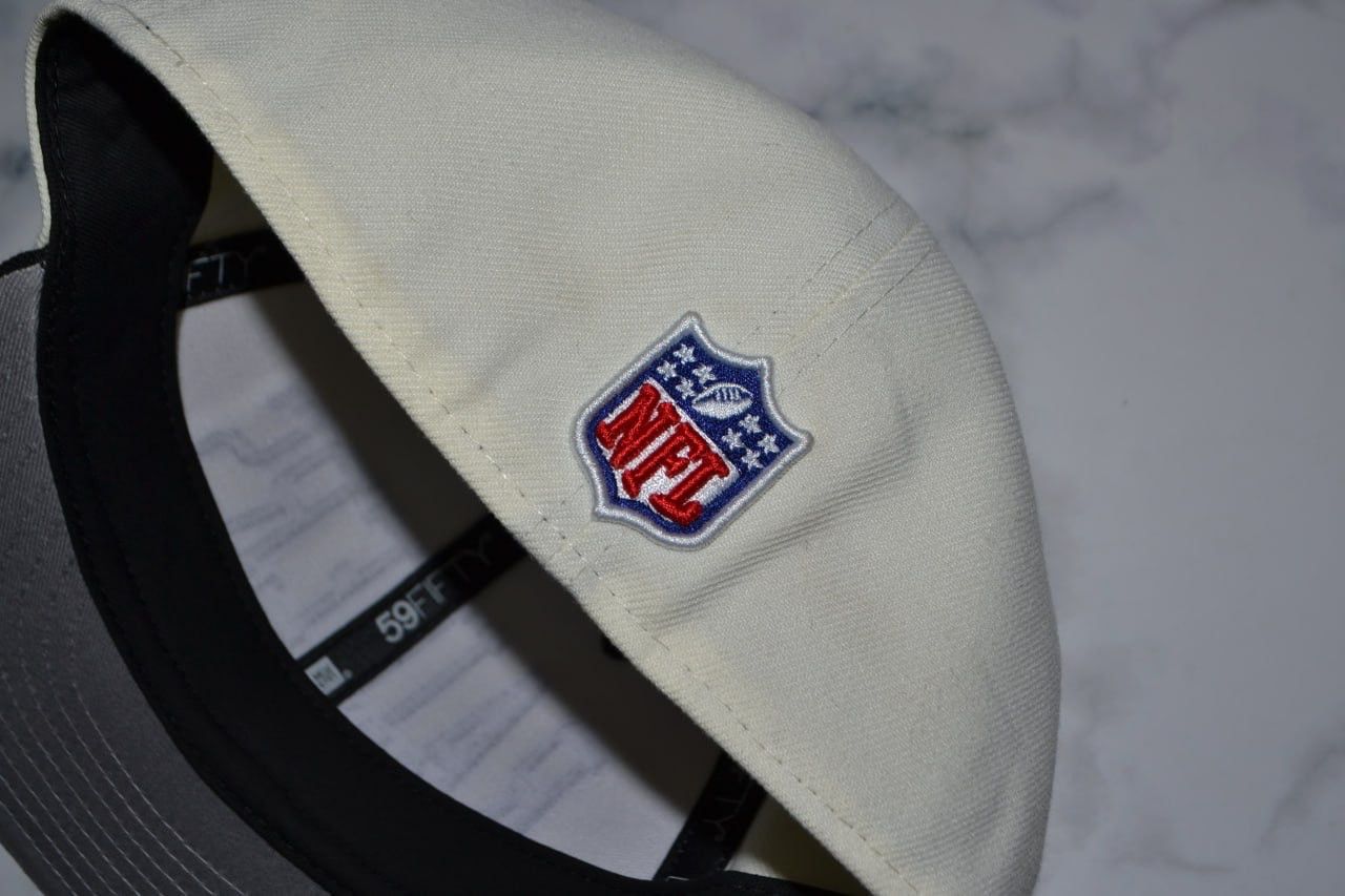 NFL New Era Raiders Las Vegas White and Black Snapback Hat Cap Size ONE SIZE - 5 Thumbnail