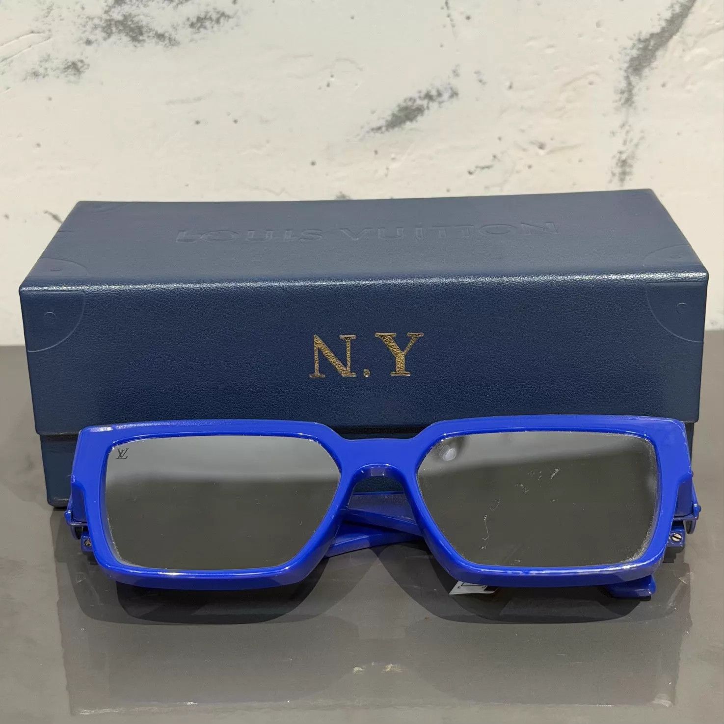 Louis Vuitton LOUIS VUITTON Millionaire square frame sunglasses blue 99 Size ONE SIZE - 1 Thumbnail