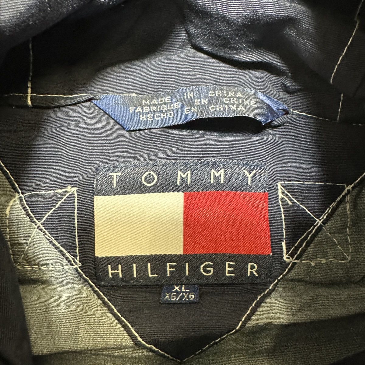 Tommy Hilfiger Vintage Tommy Hilfiger windbreaker Size US XL / EU 56 / 4 - 5 Thumbnail