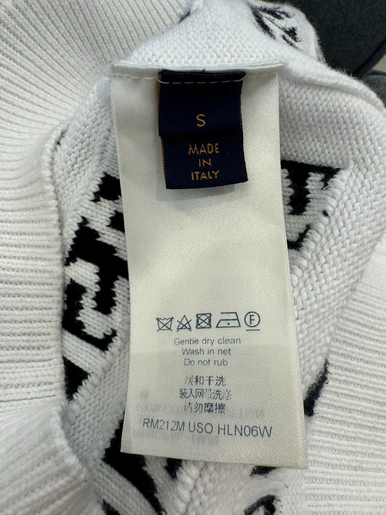 Louis Vuitton Louis Vuitton Logo letter sweater Size US S / EU 44-46 / 1 - 4 Thumbnail