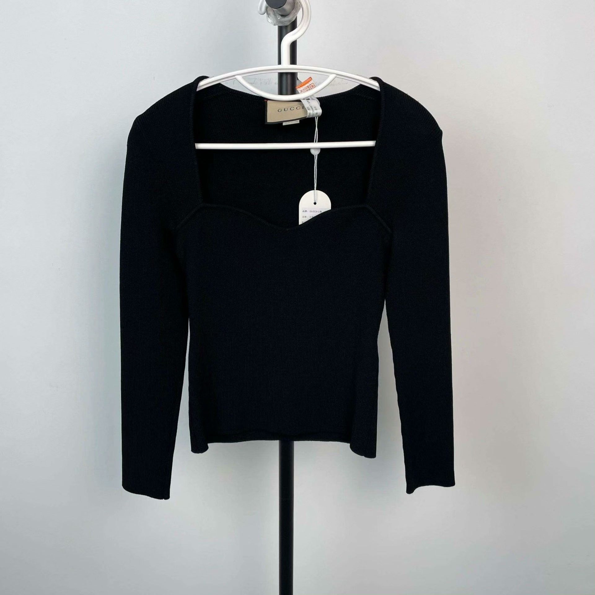 Gucci Gucci Black Sweater S Women Size S / US 4 / IT 40 - 1 Thumbnail